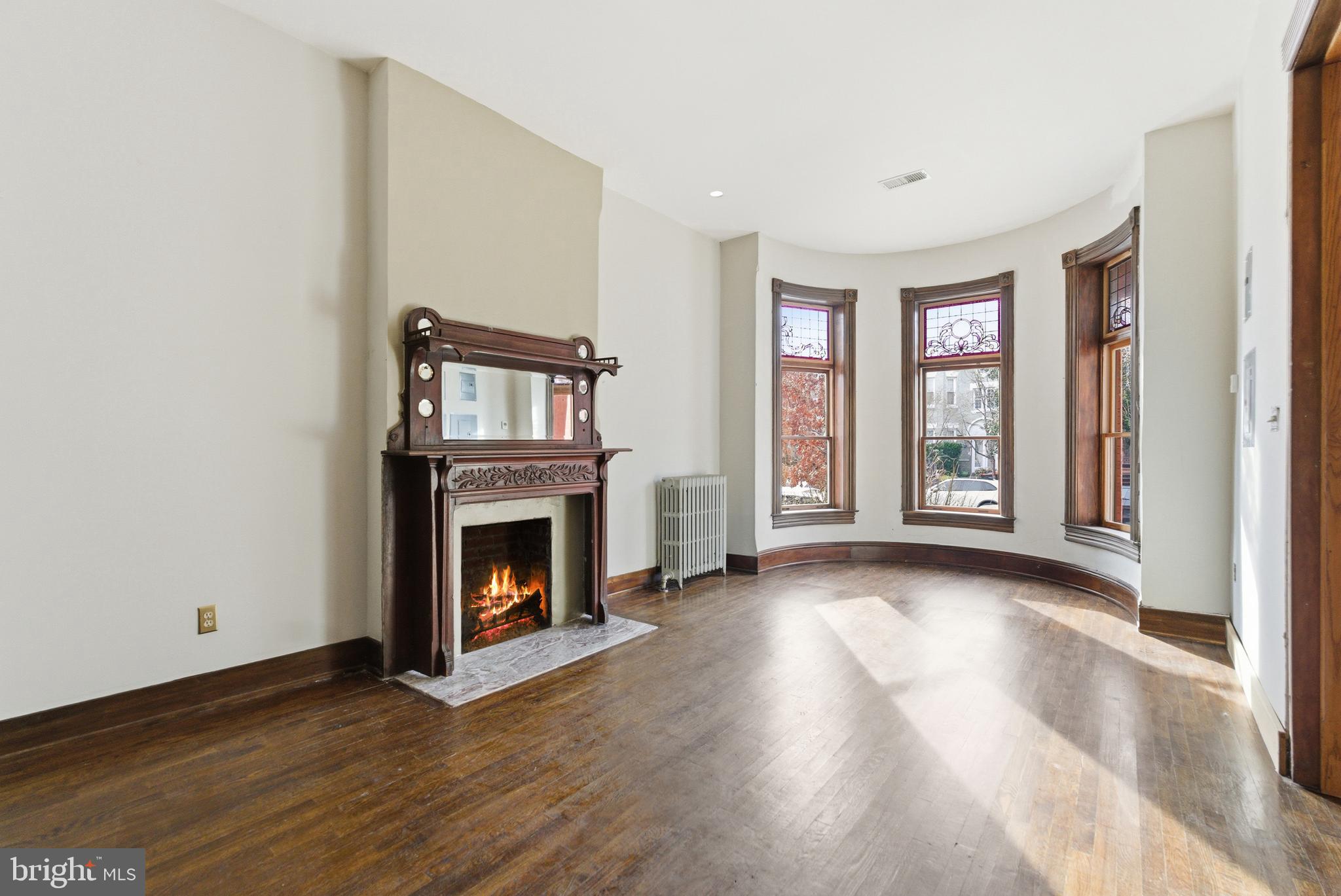 LOGAN CIRCLE - Residential