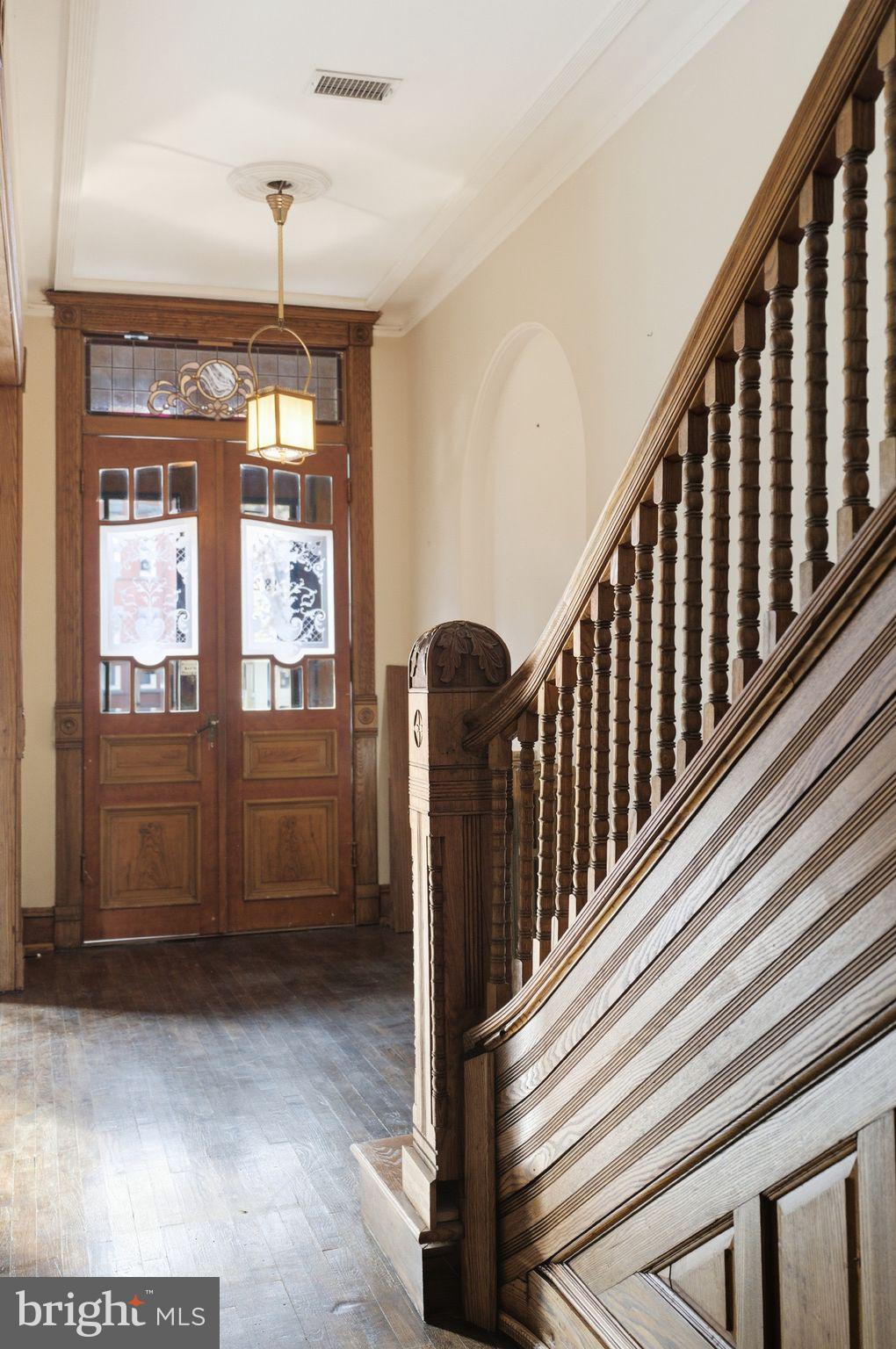 LOGAN CIRCLE - Residential