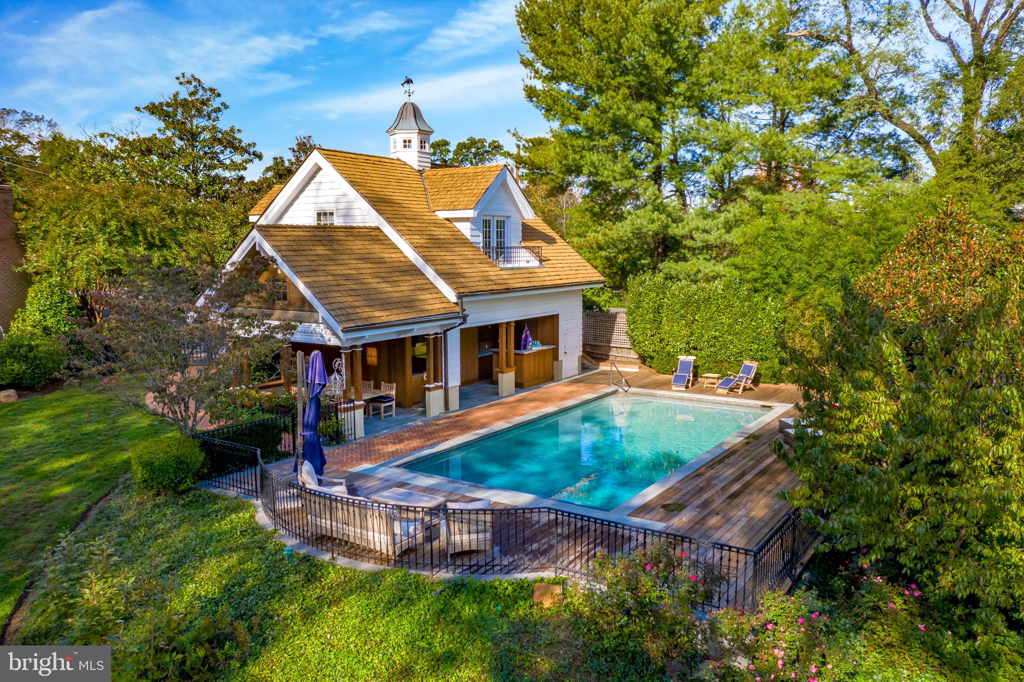 WARDOUR - Residential