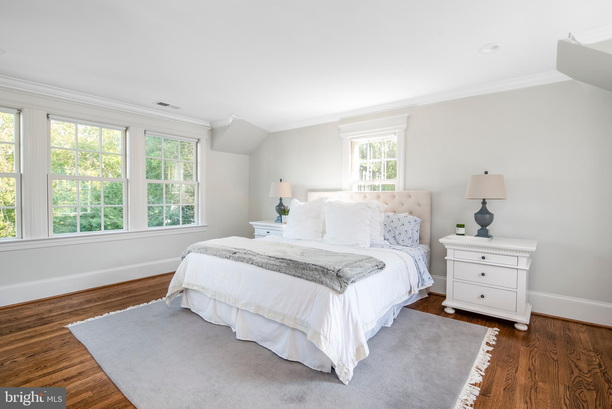 WARDOUR - Residential