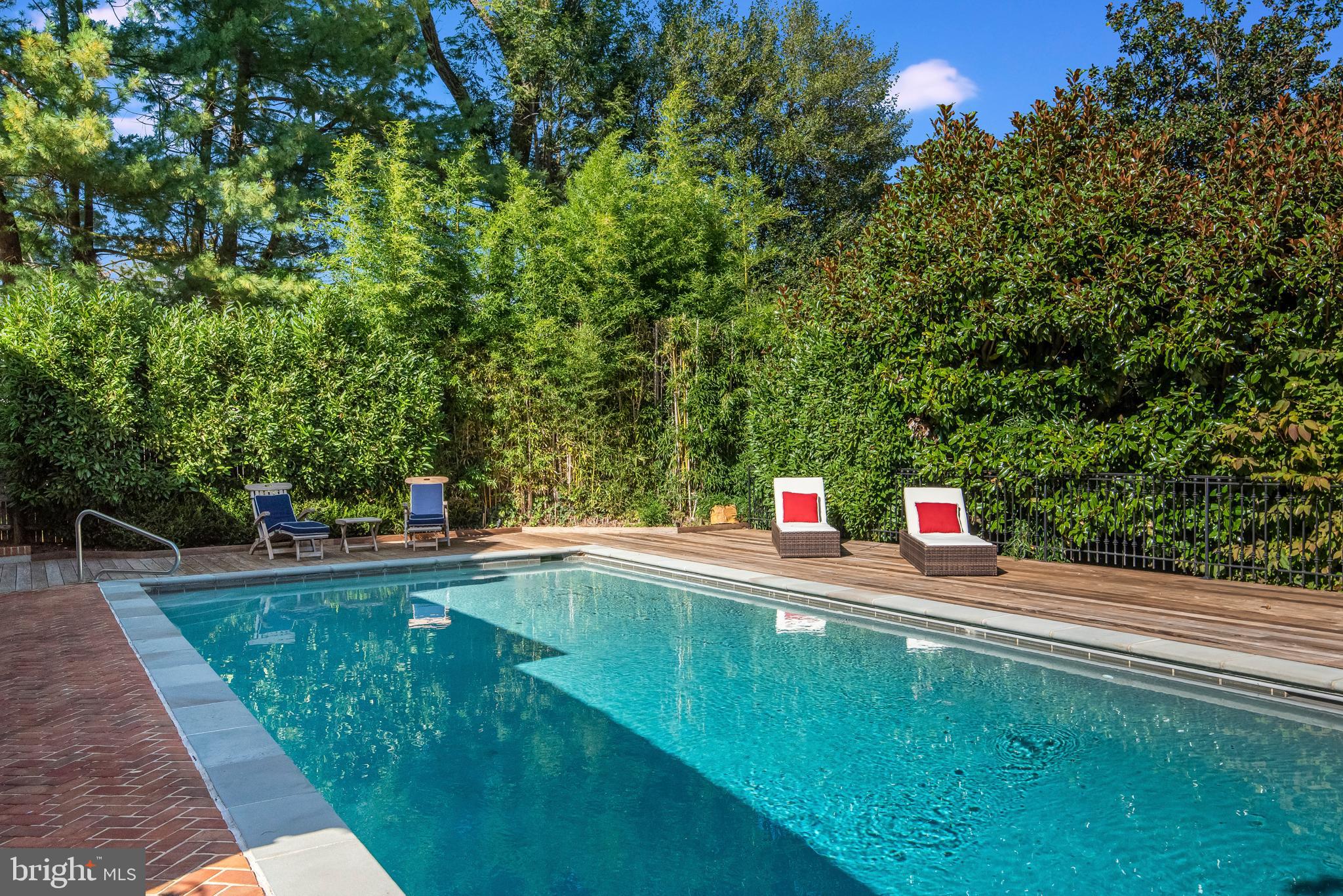 WARDOUR - Residential