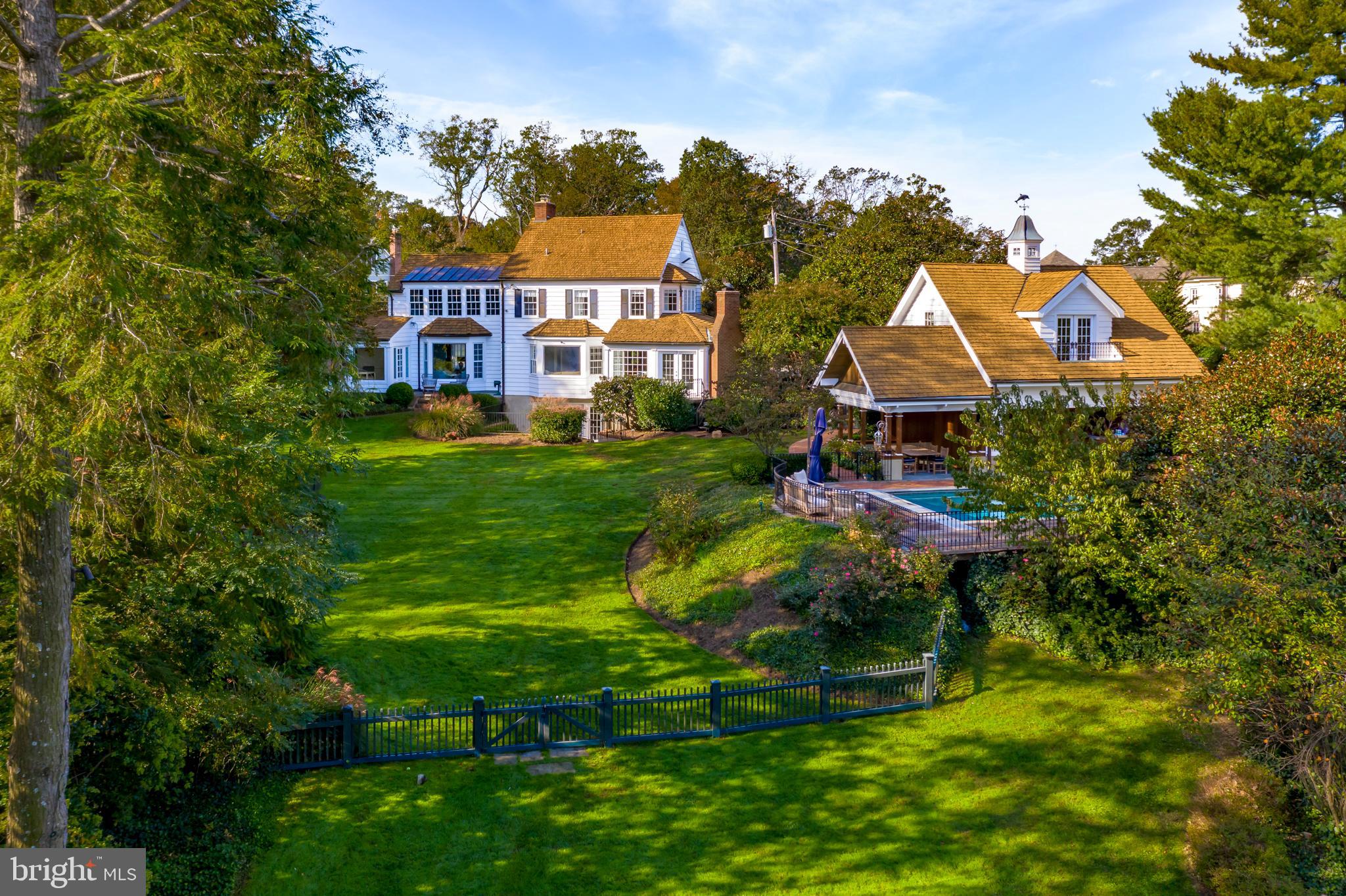 WARDOUR - Residential