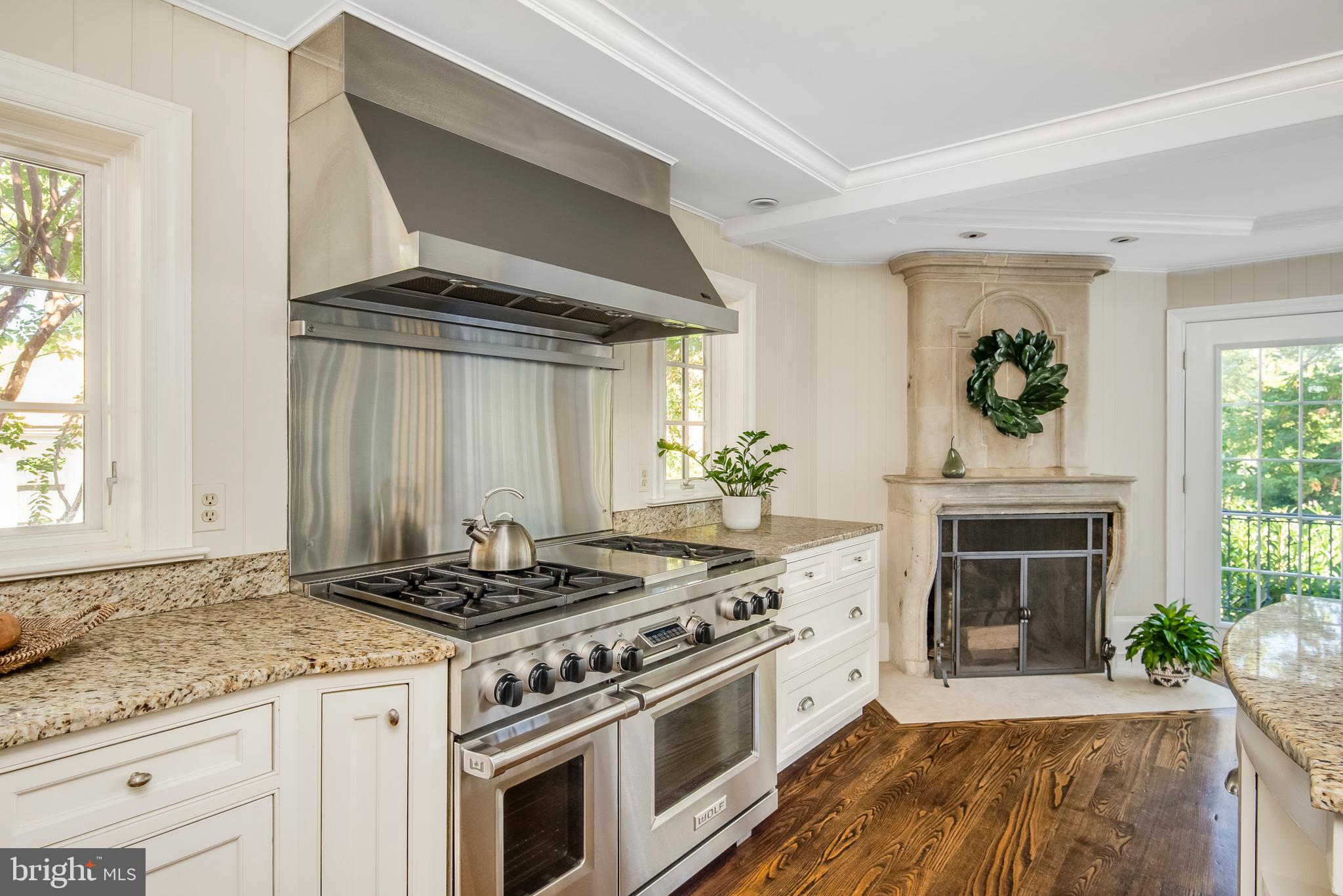 WARDOUR - Residential