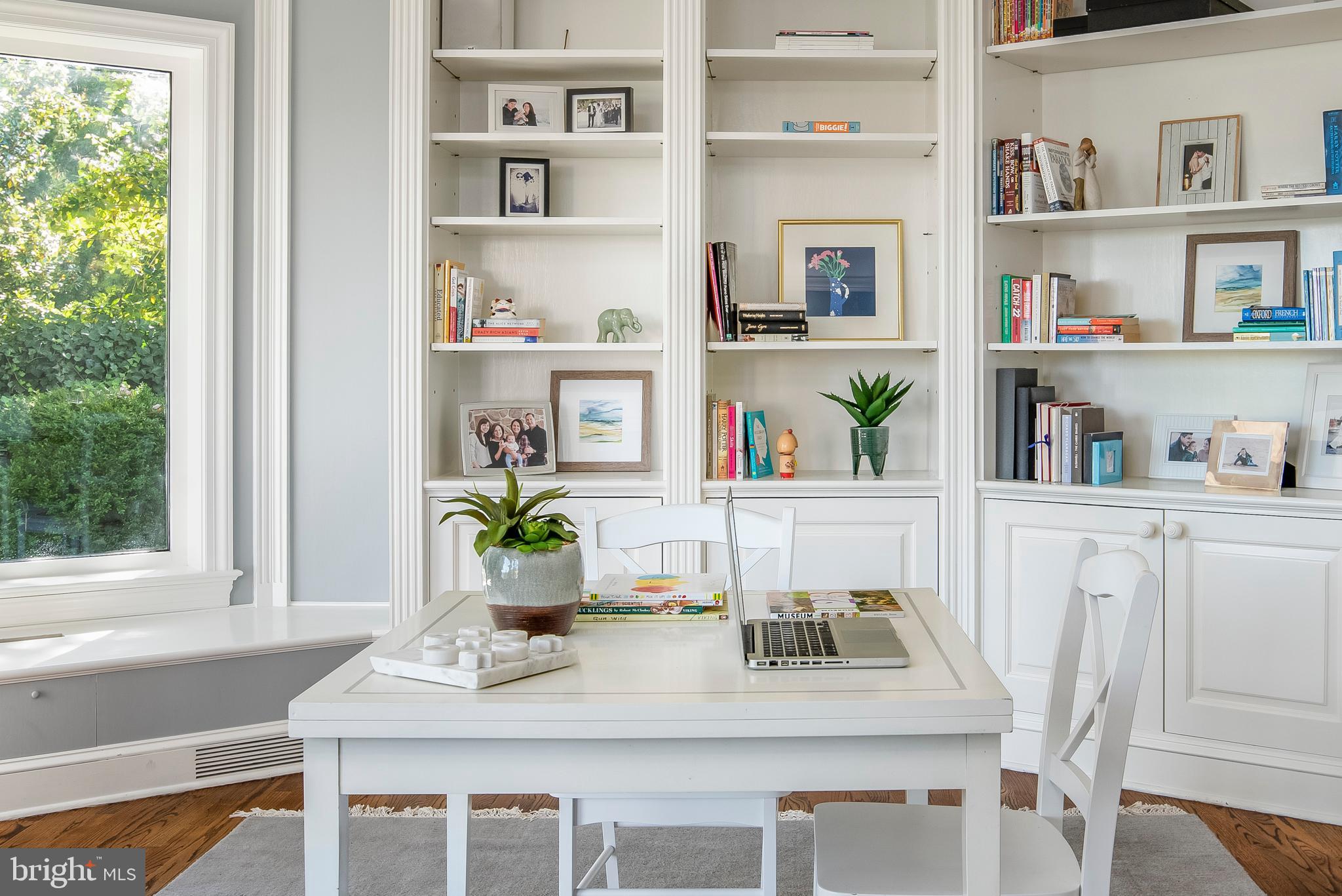 WARDOUR - Residential