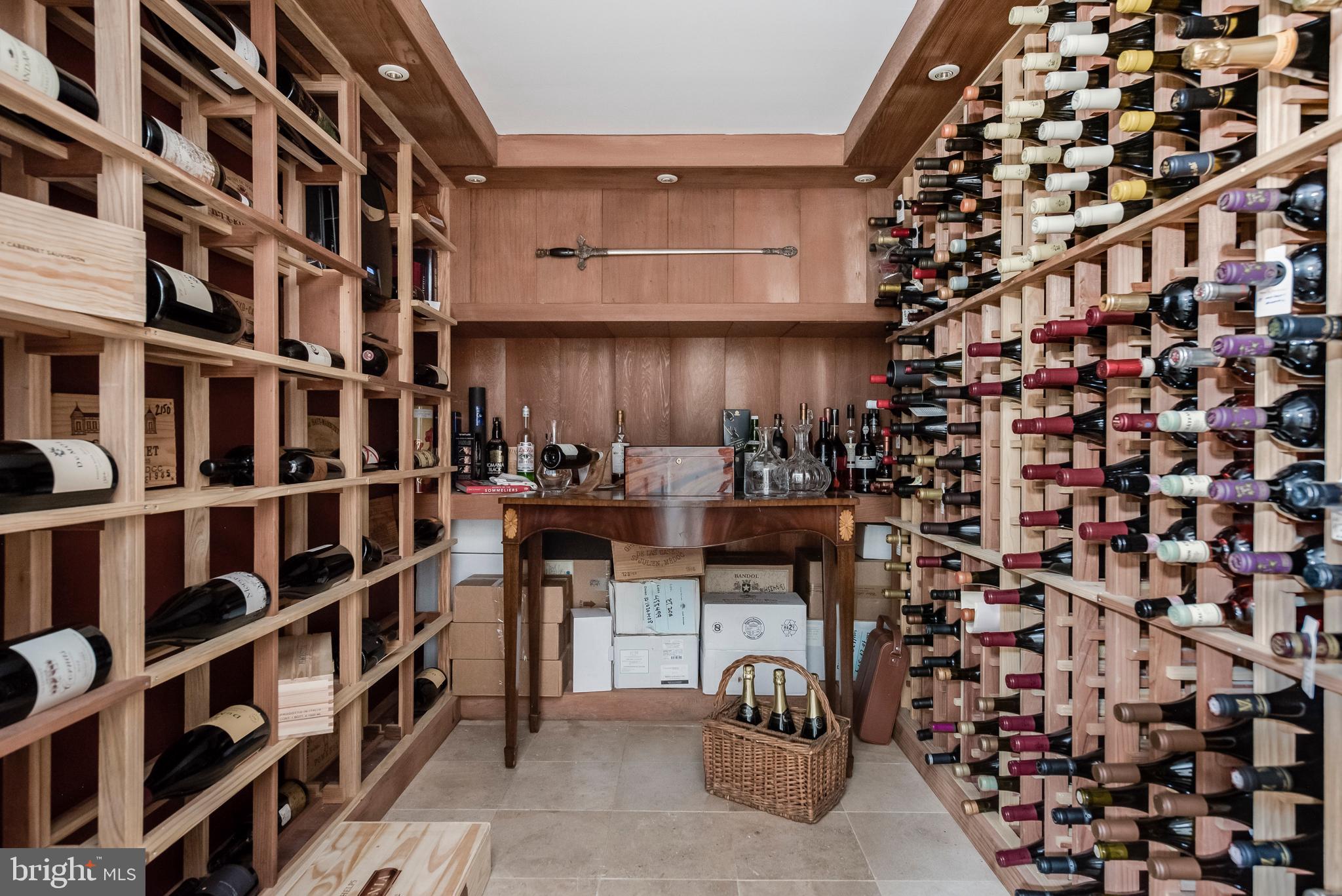 WARDOUR - Residential