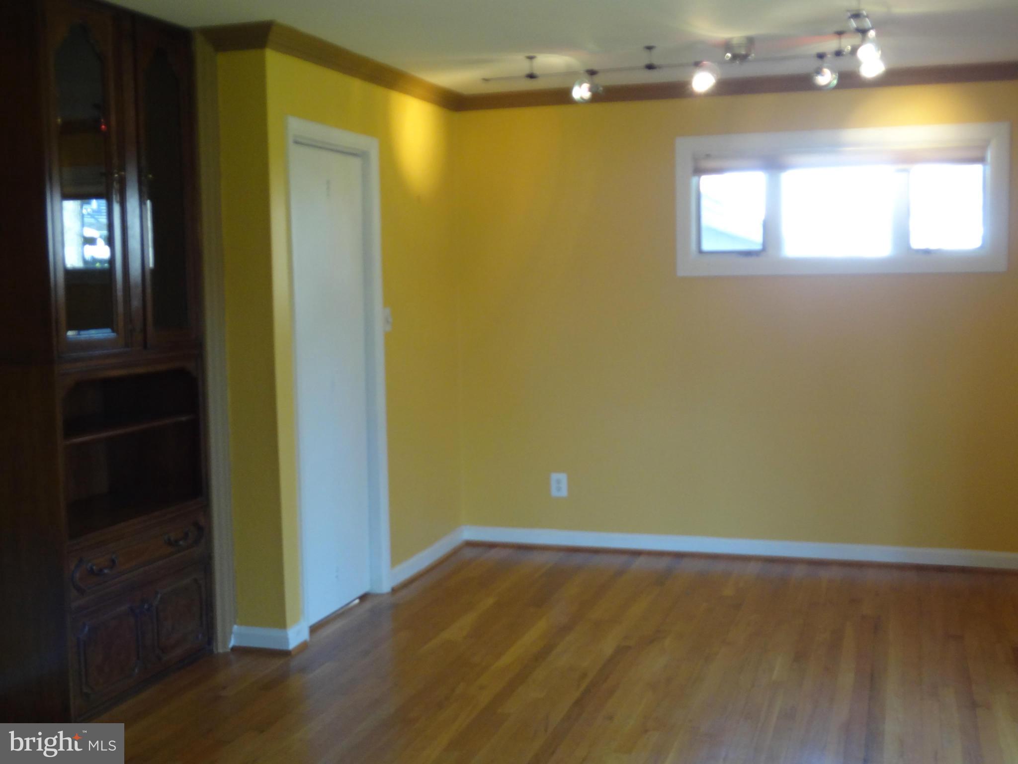 BROOKVILLE - Residential Lease