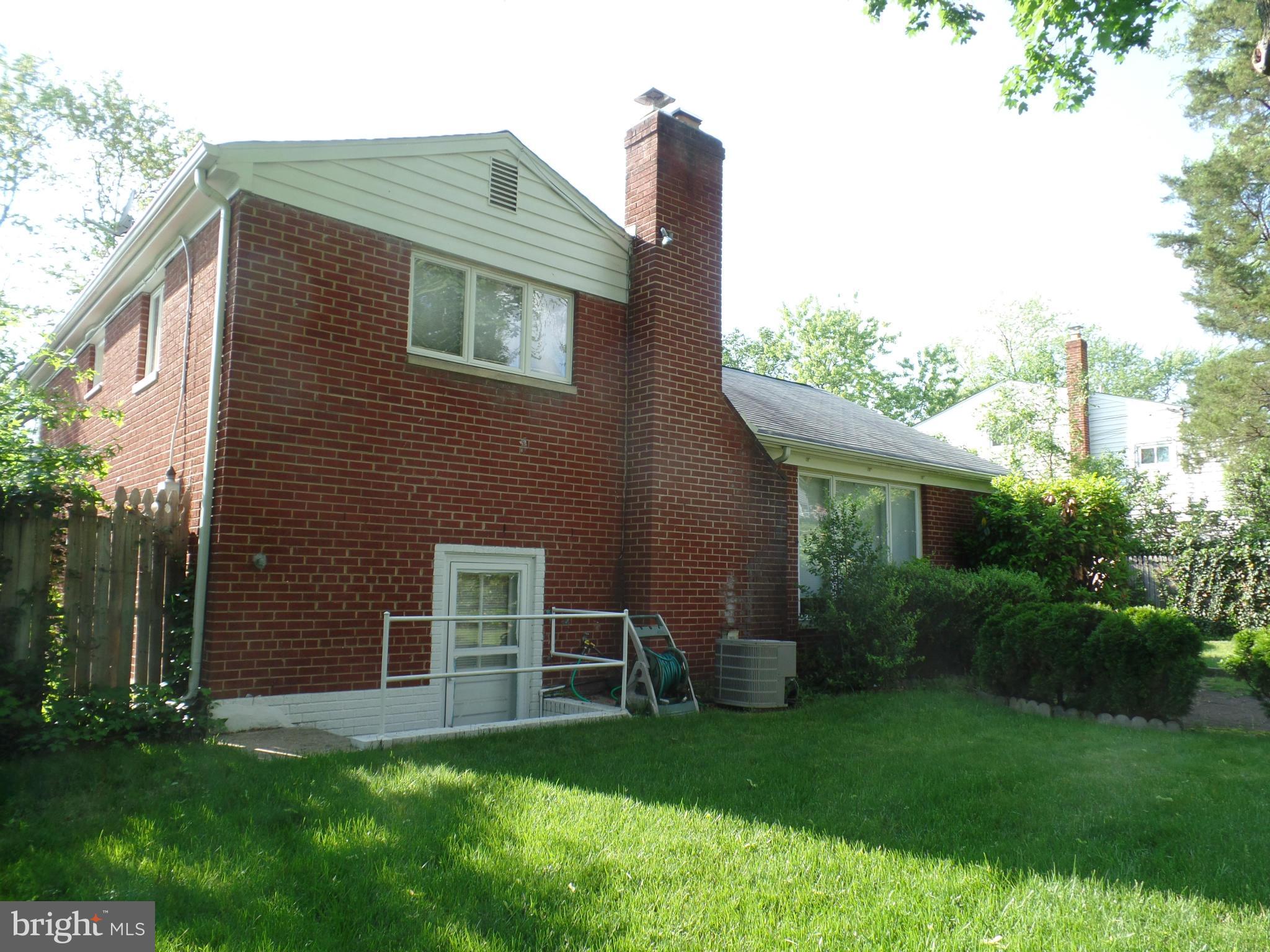 BROOKVILLE - Residential Lease