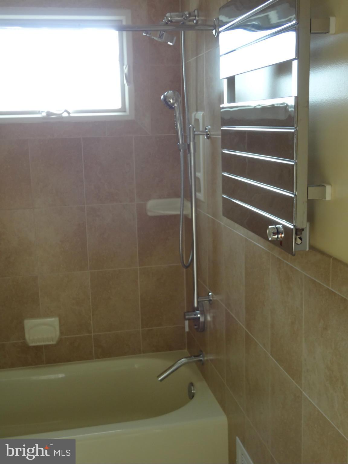 BROOKVILLE - Residential Lease