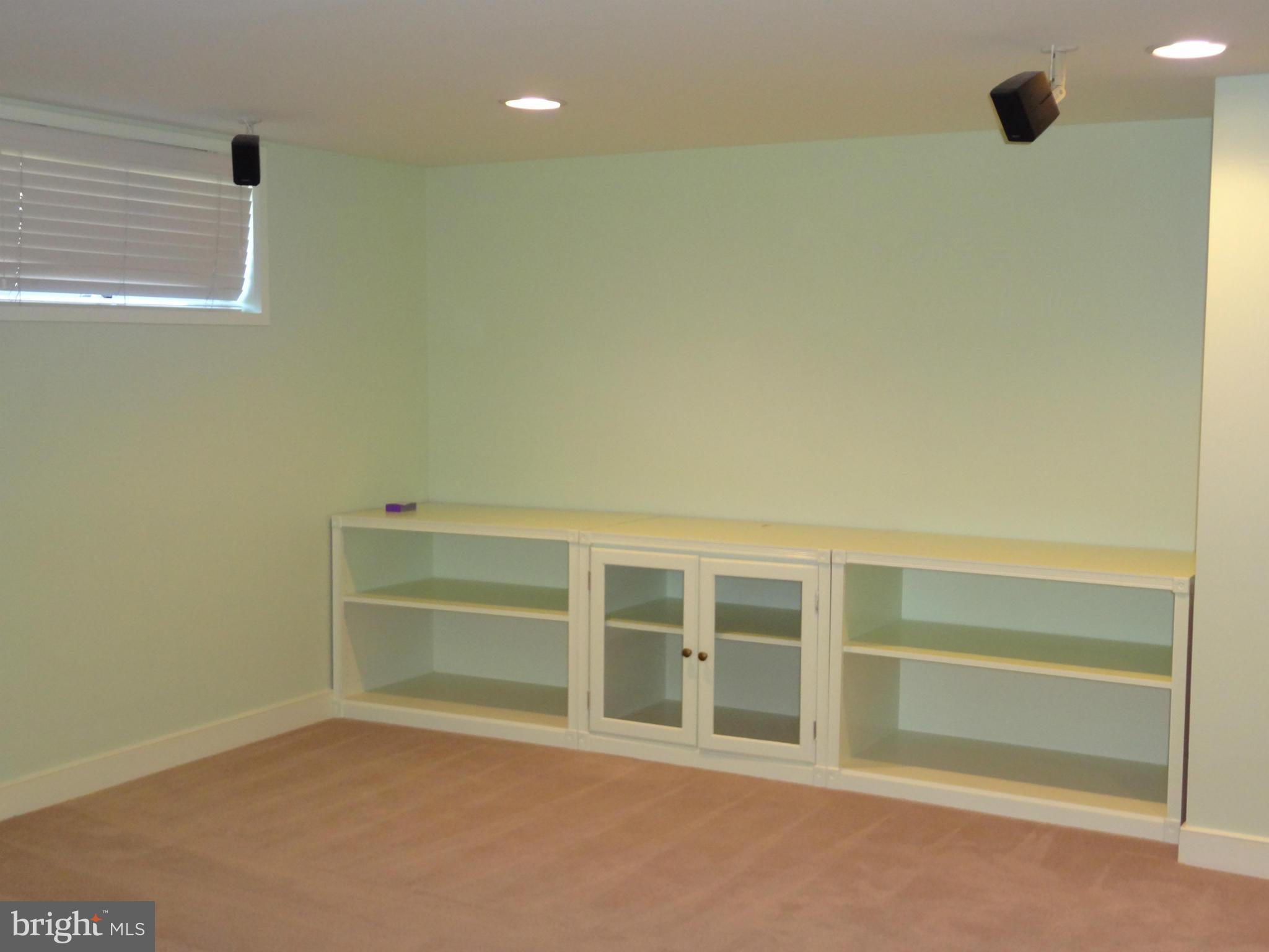 BROOKVILLE - Residential Lease