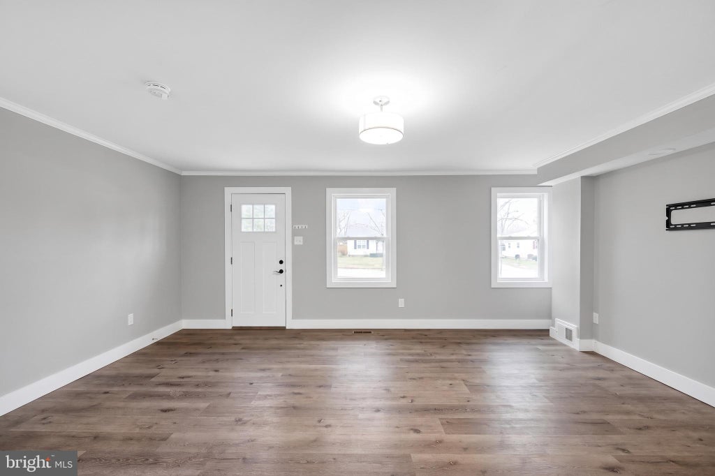 Photo of 35 W Main St, SALUNGA, PA 17538 (MLS # PALA2089548)