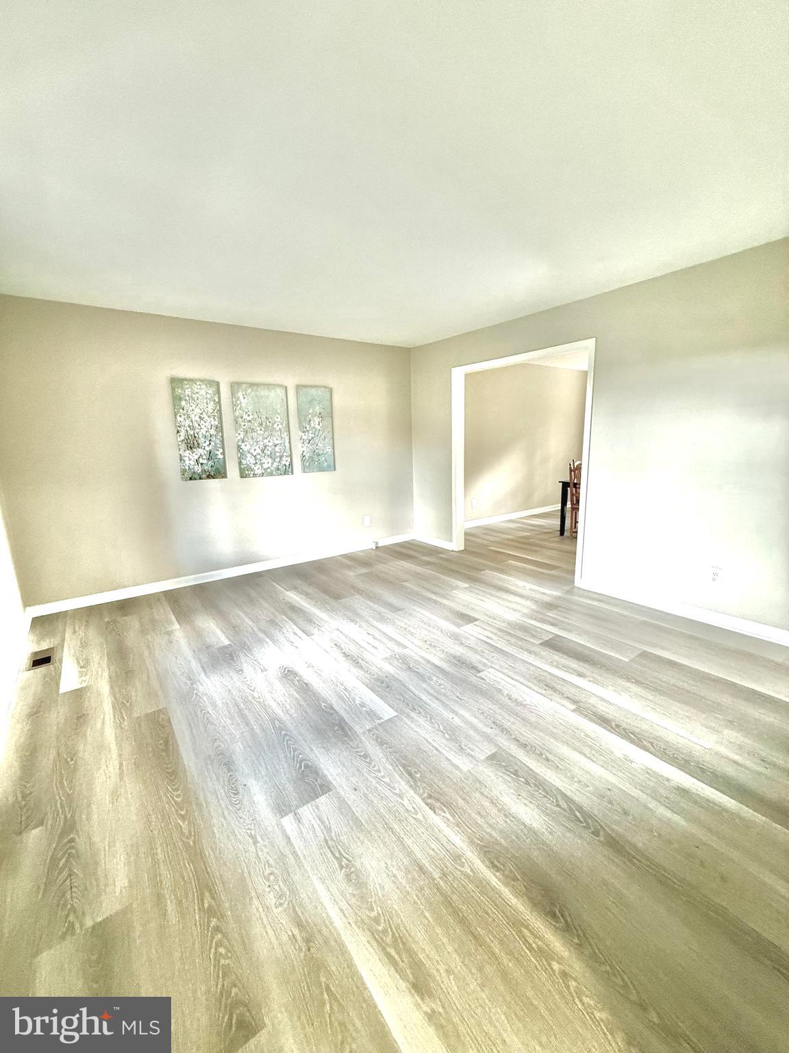 GRAYS POINTE - Residential