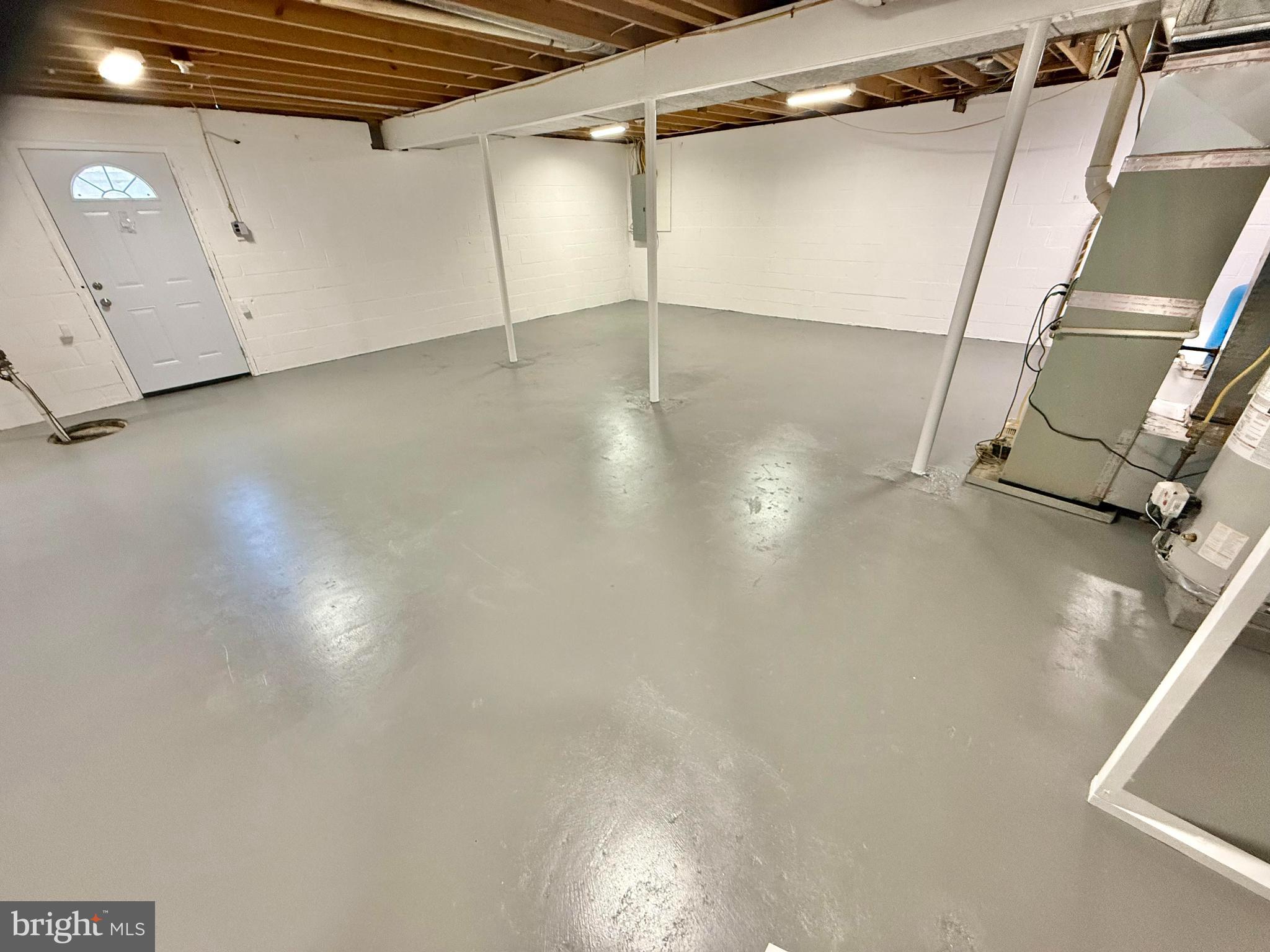 GRAYS POINTE - Residential