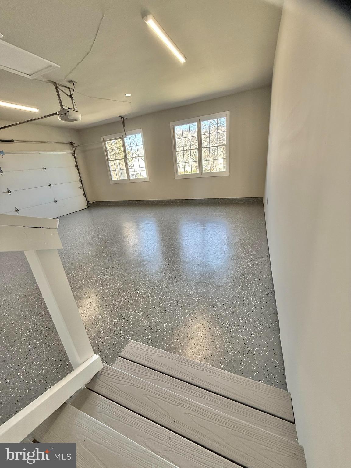 GRAYS POINTE - Residential