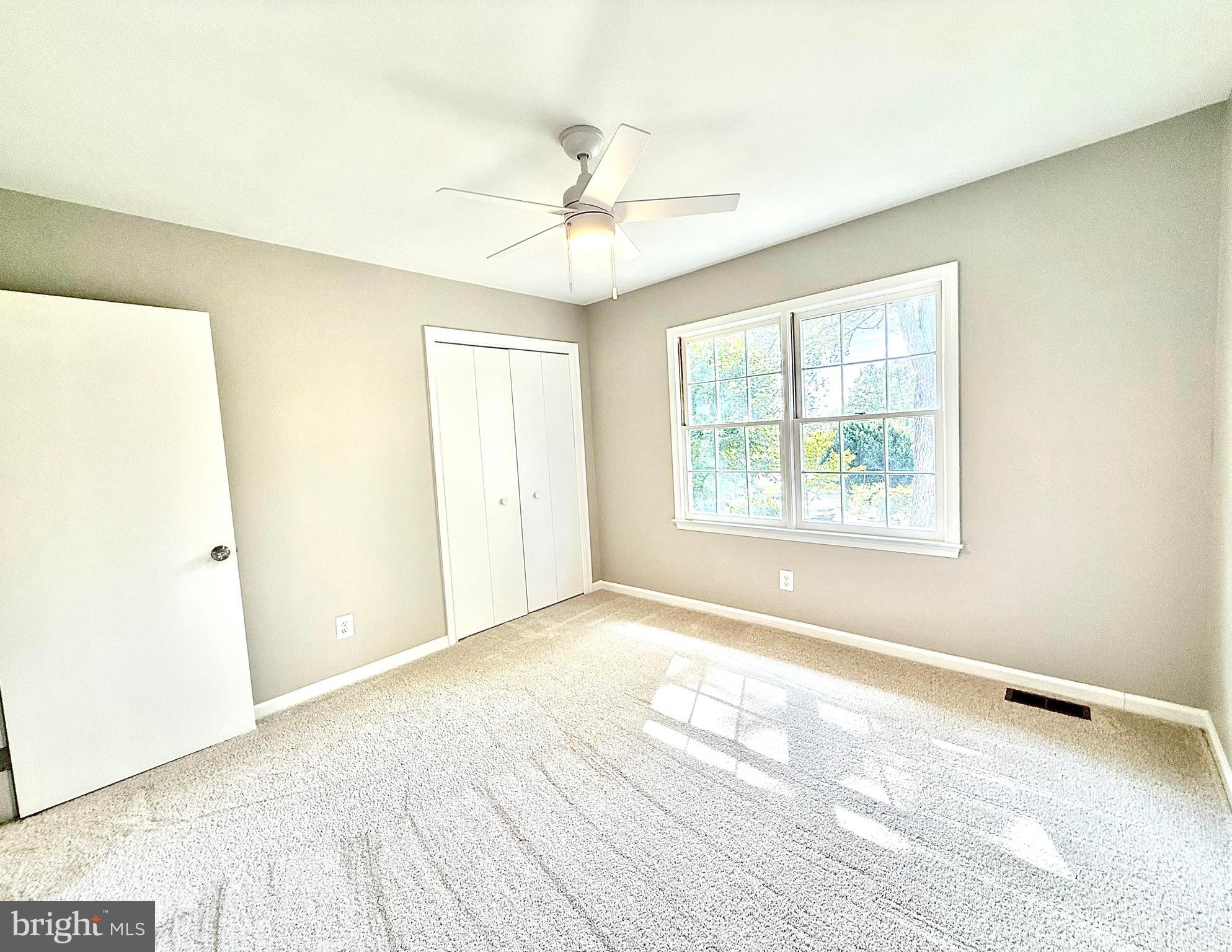 GRAYS POINTE - Residential