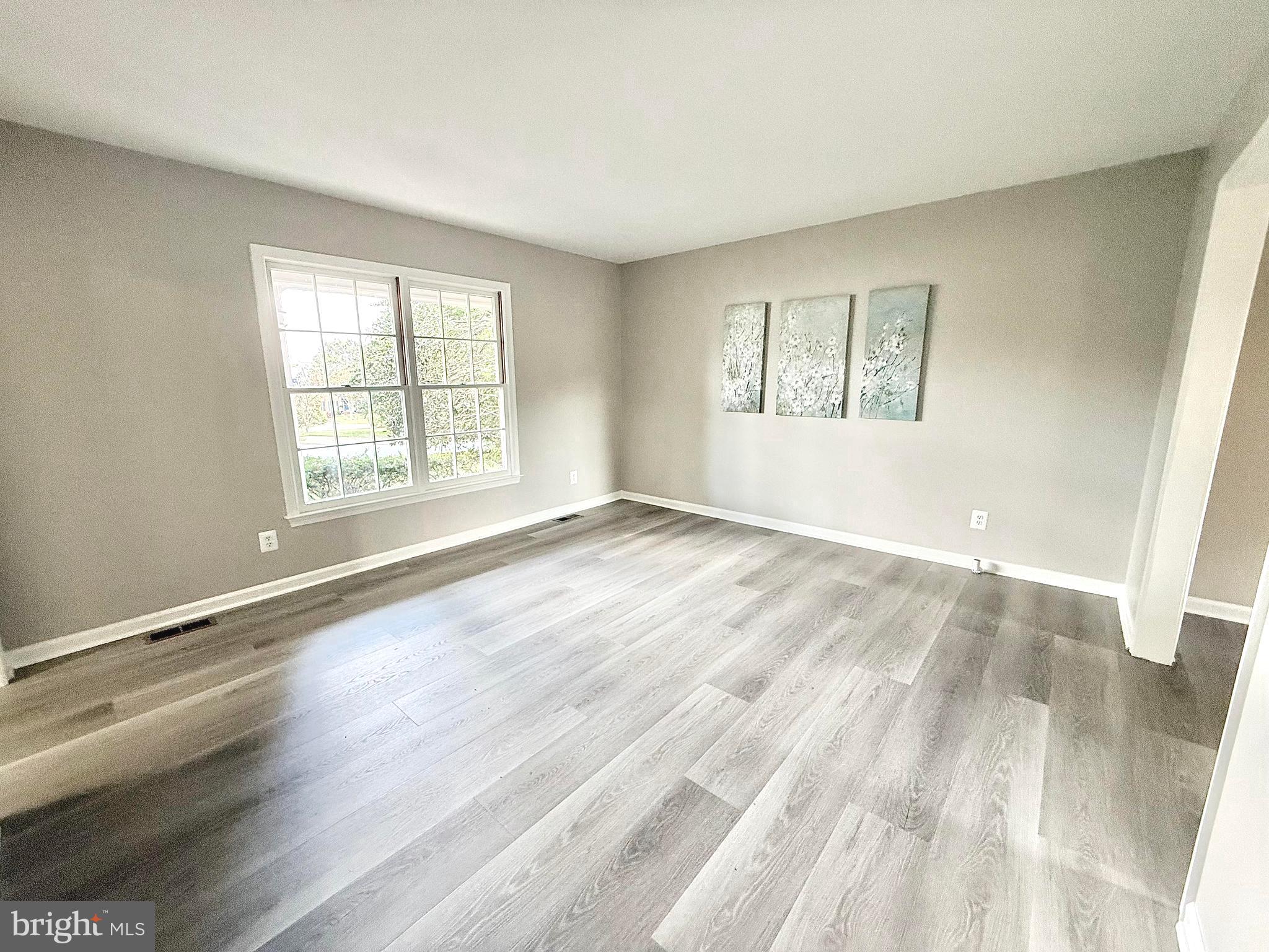 GRAYS POINTE - Residential