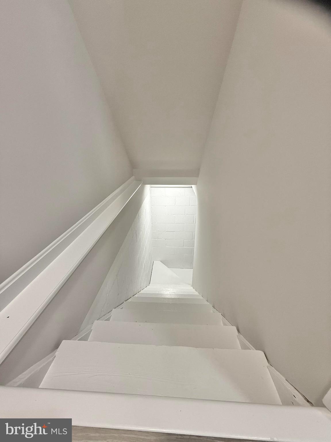 GRAYS POINTE - Residential