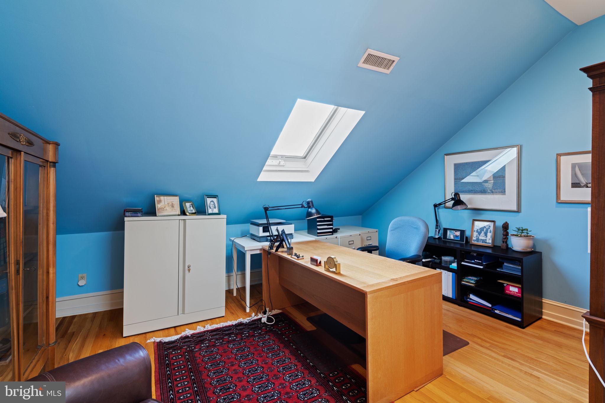 SOCIETY HILL - Residential