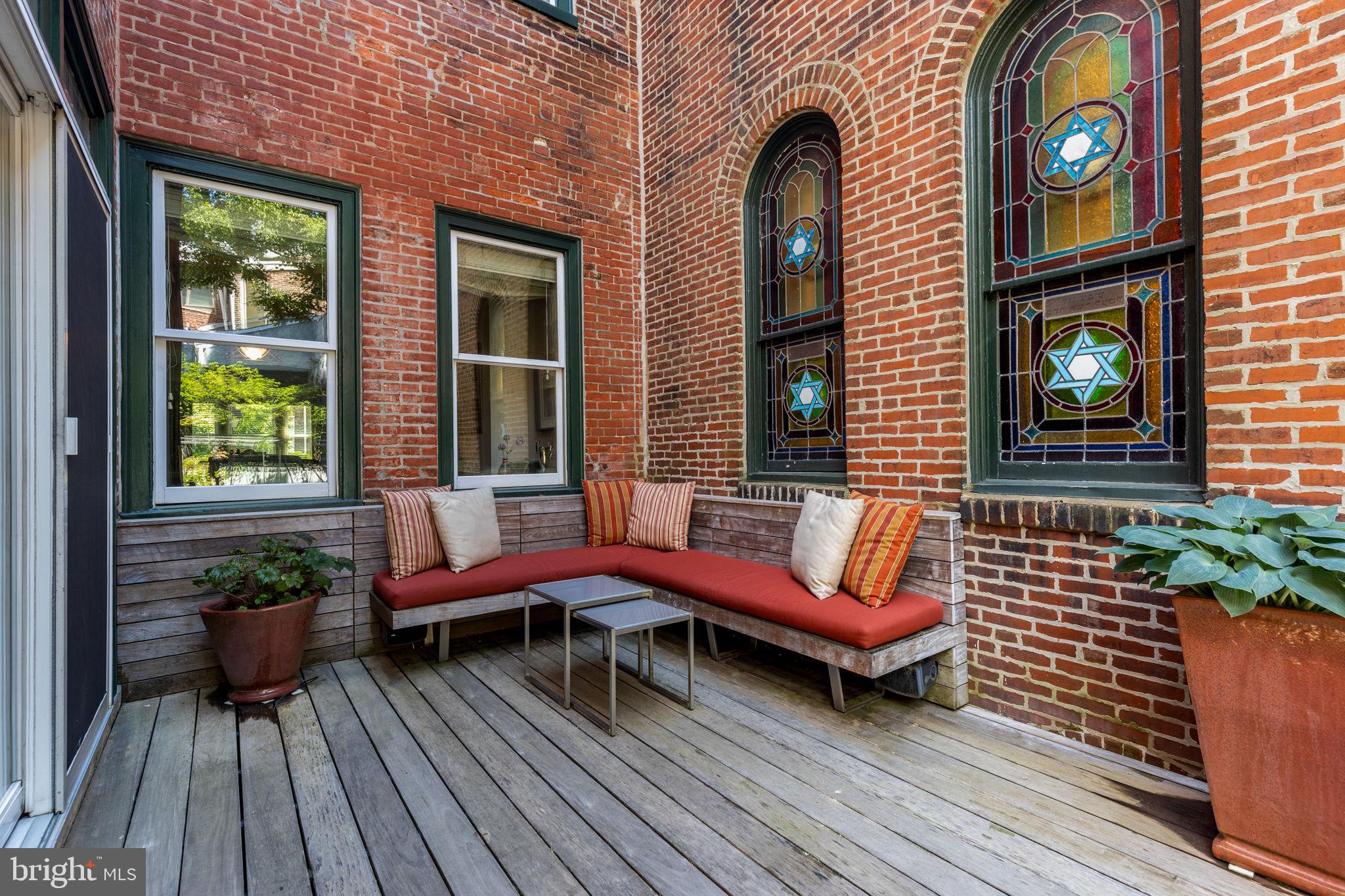 SOCIETY HILL - Residential