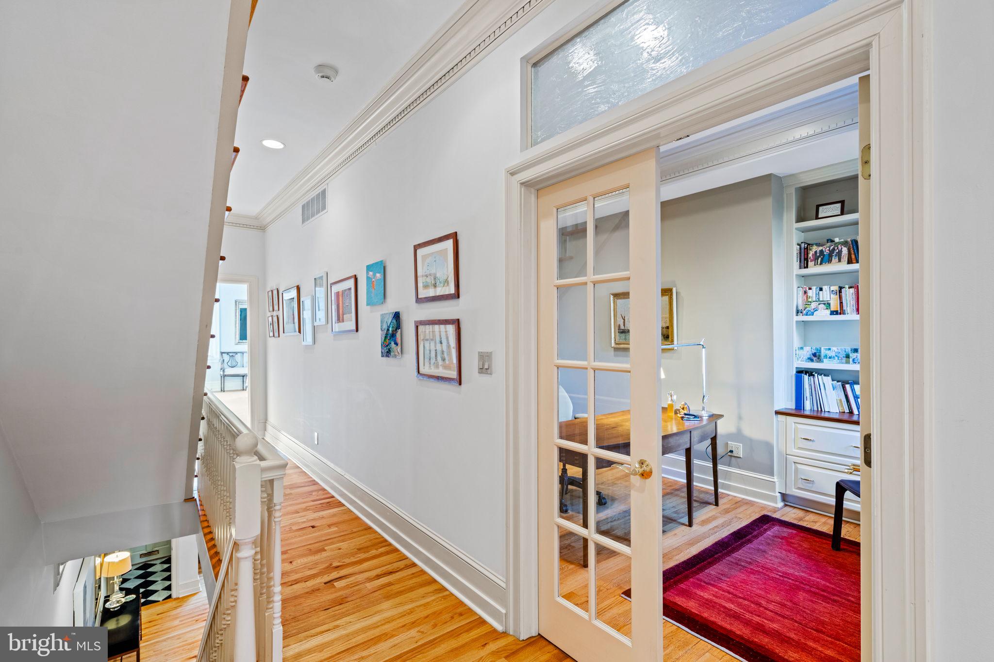 SOCIETY HILL - Residential