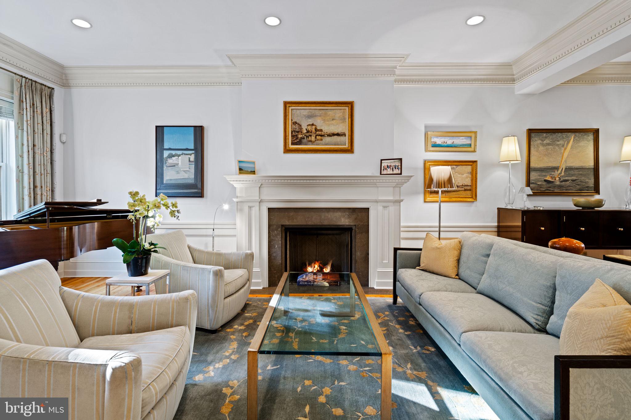 SOCIETY HILL - Residential