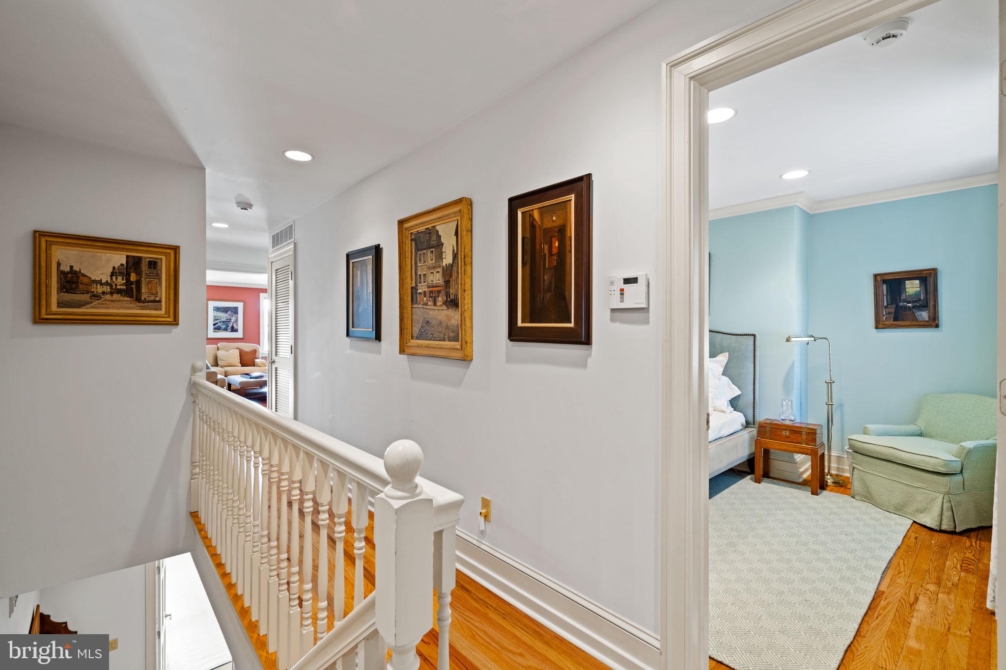 SOCIETY HILL - Residential