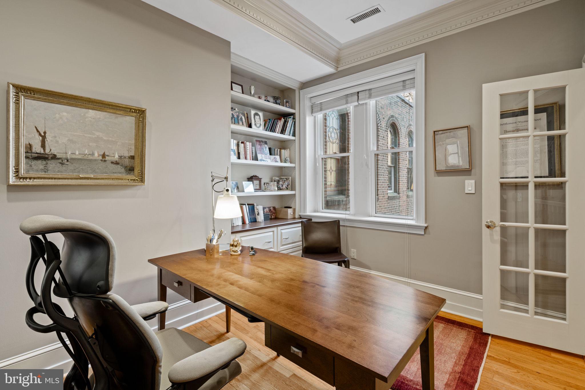 SOCIETY HILL - Residential