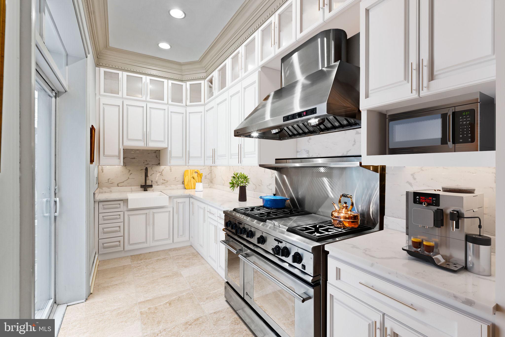 SOCIETY HILL - Residential