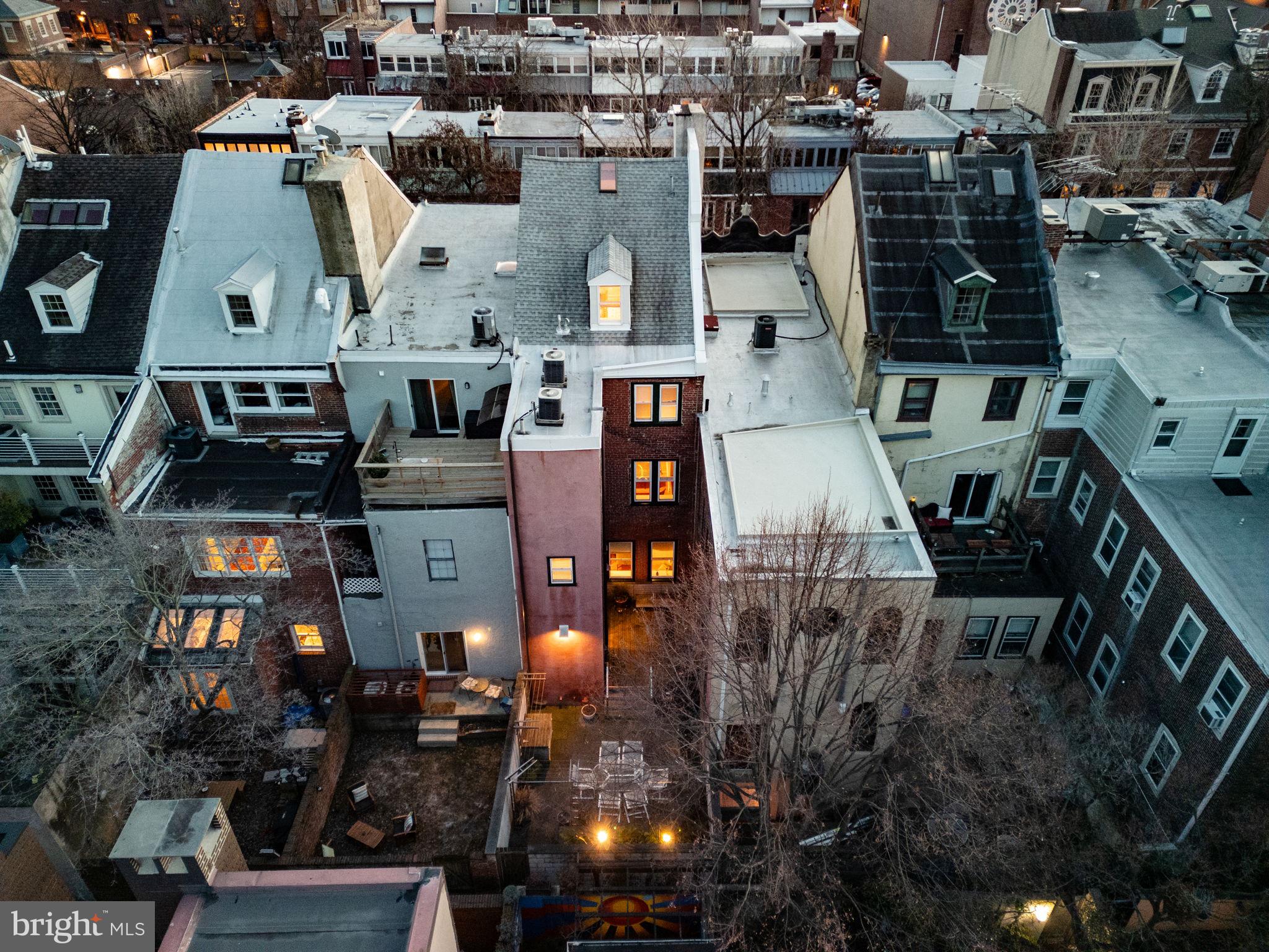 SOCIETY HILL - Residential