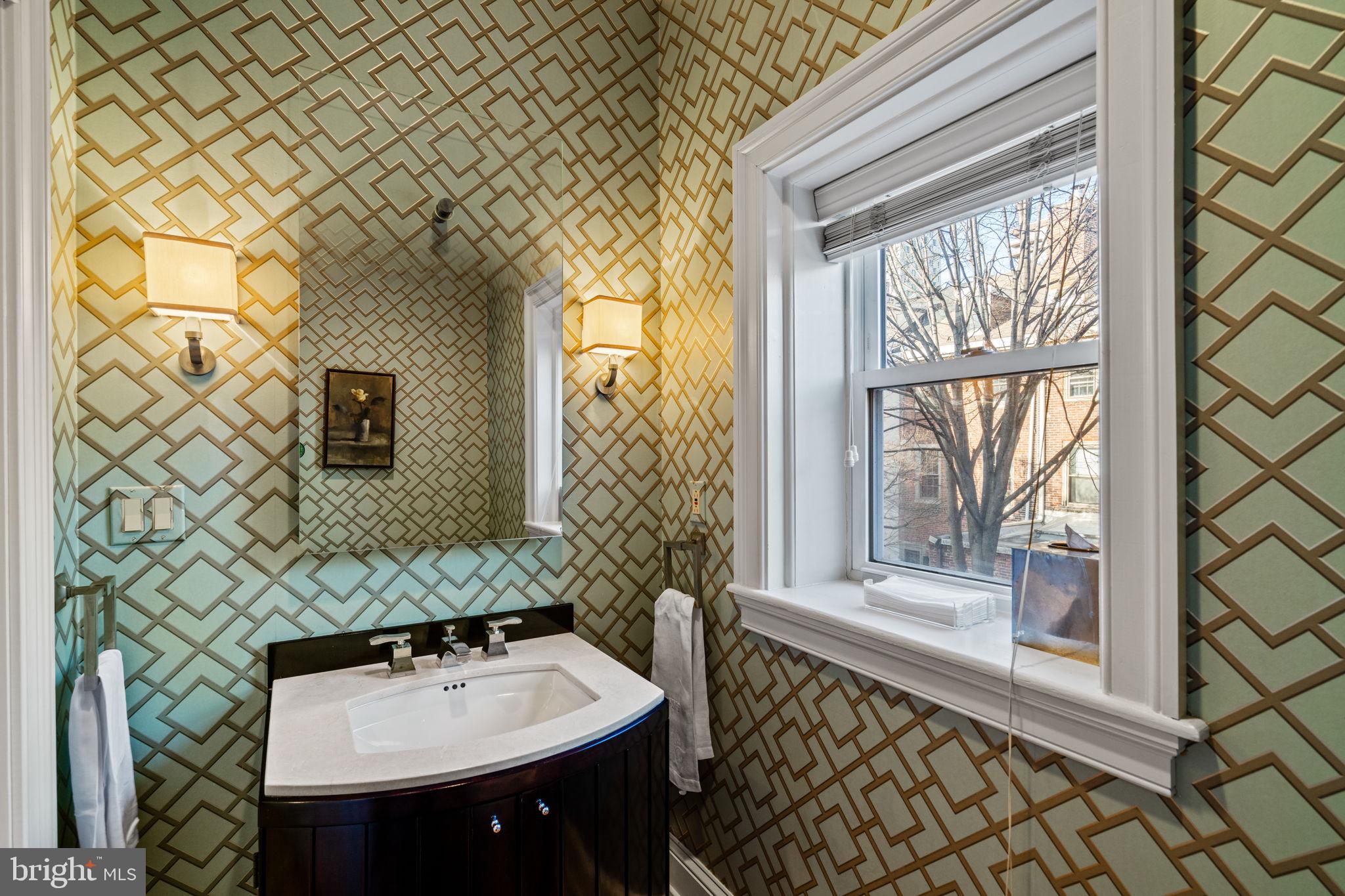 SOCIETY HILL - Residential