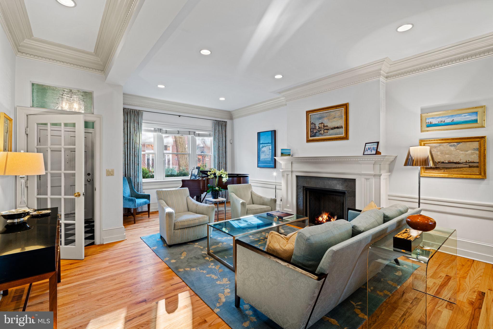 SOCIETY HILL - Residential