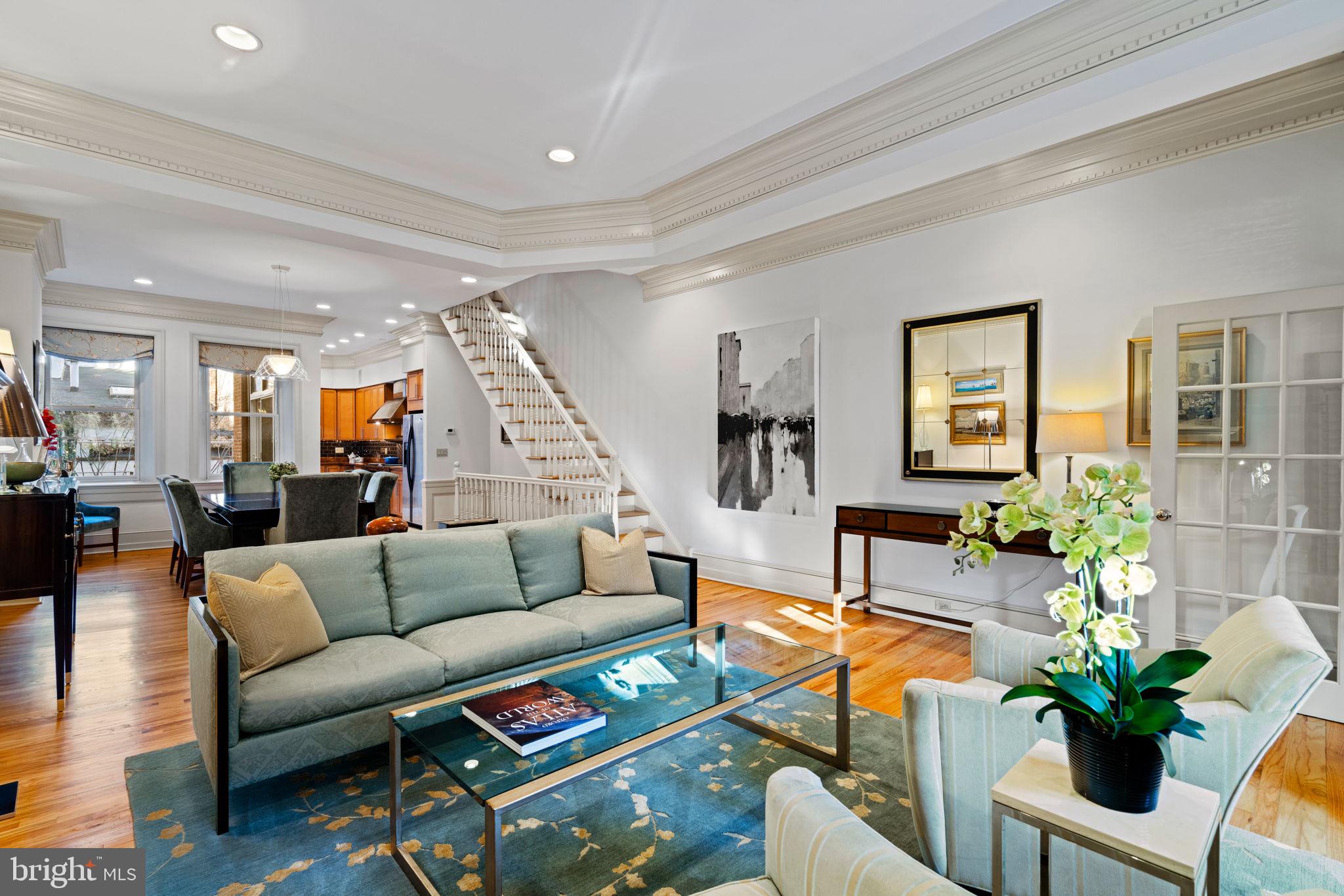 SOCIETY HILL - Residential