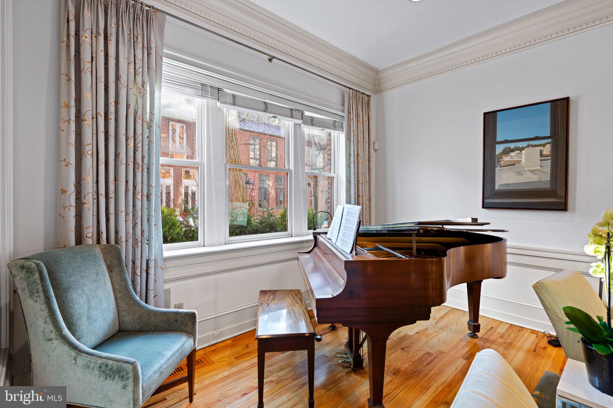 SOCIETY HILL - Residential