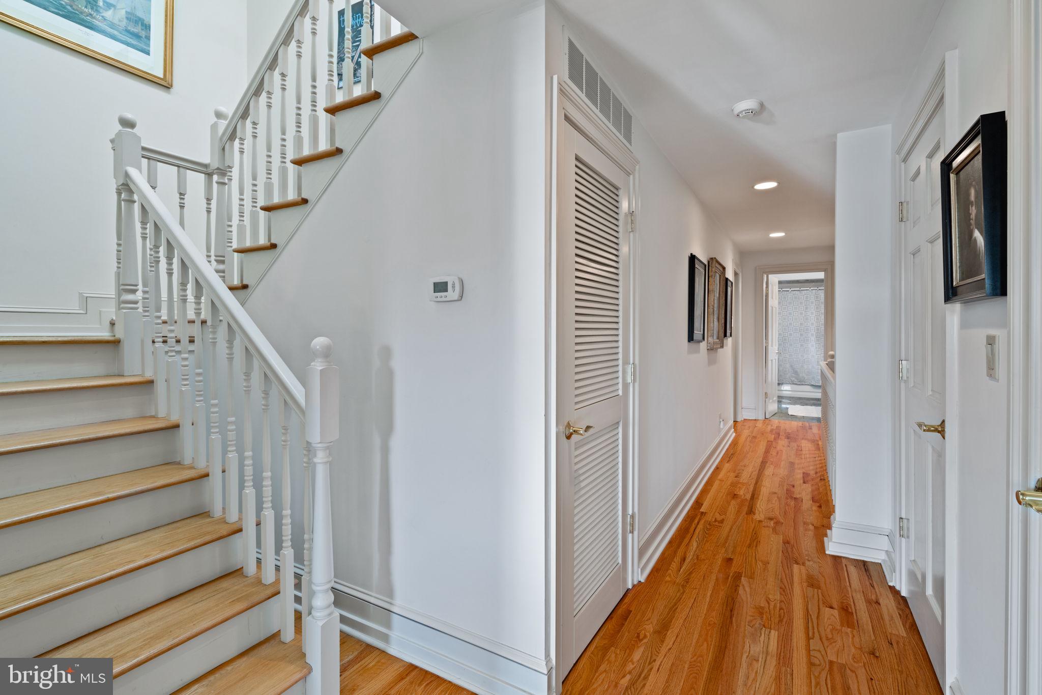 SOCIETY HILL - Residential