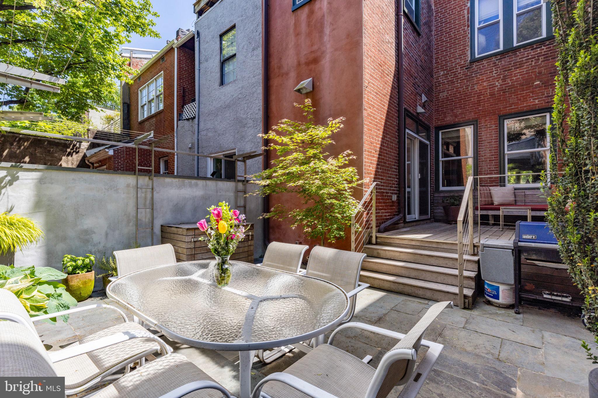 SOCIETY HILL - Residential