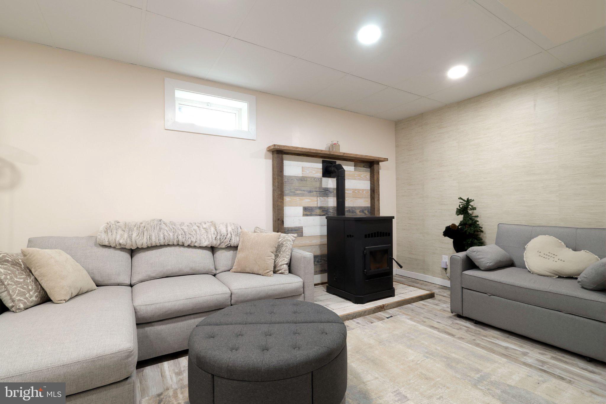 WALNUT RIDGE - Residential