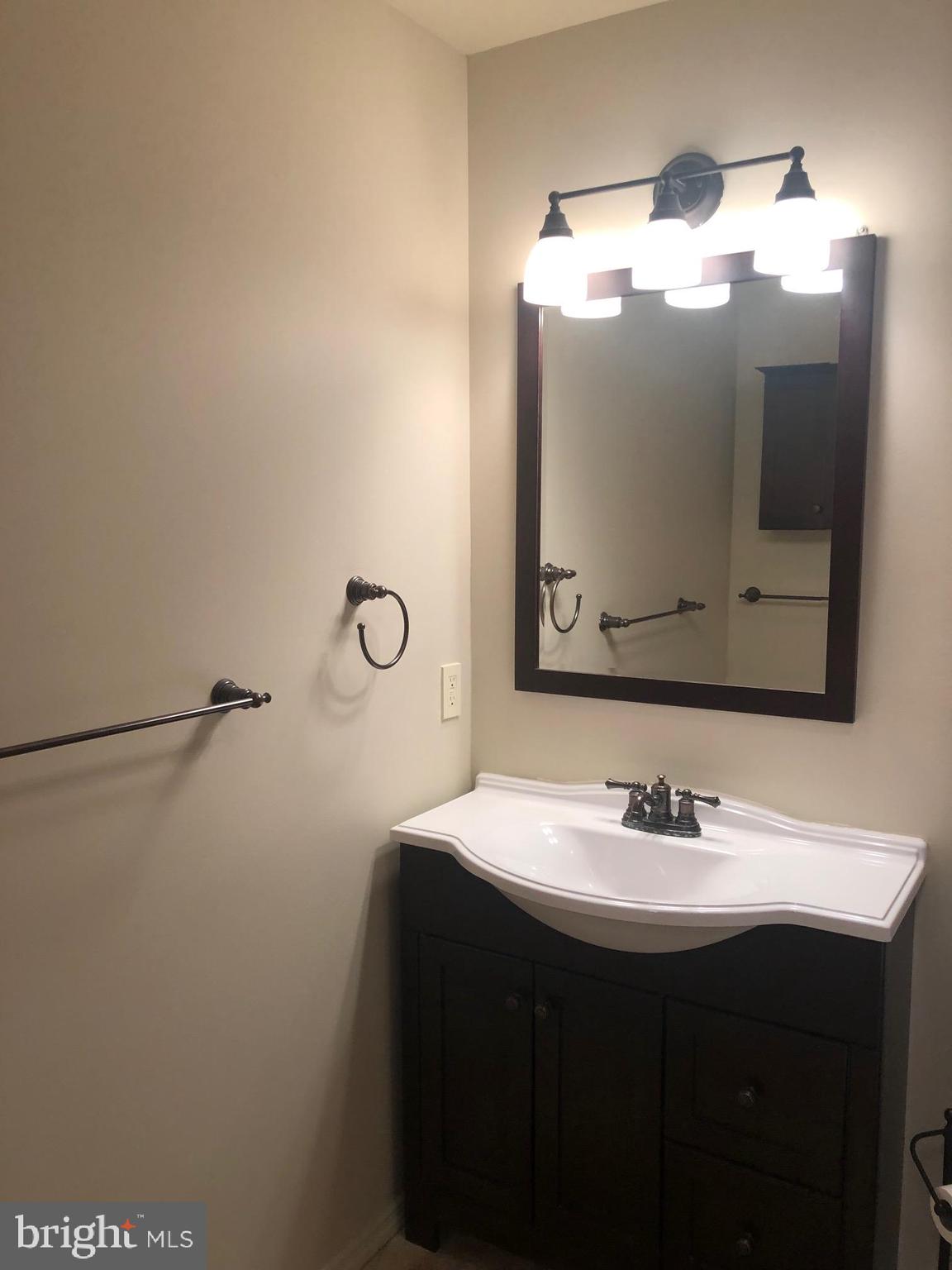 BERKSHIRE ESTATES - Residential Lease