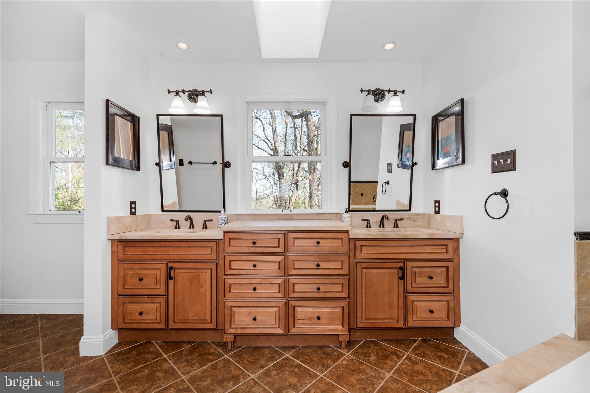 ARDMOOR - Residential