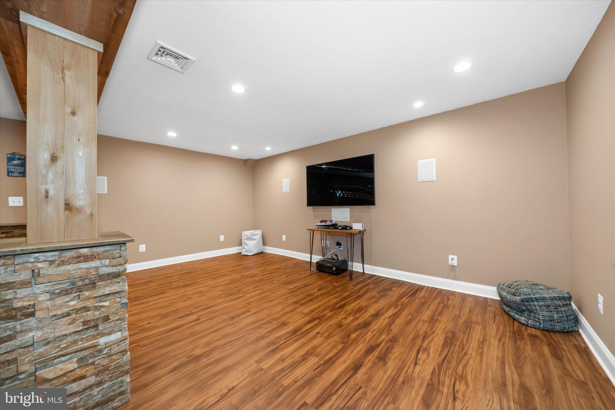 ARDMOOR - Residential