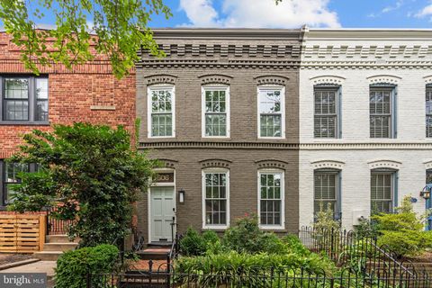 506 10TH STREET SE WASHINGTON DC 20003