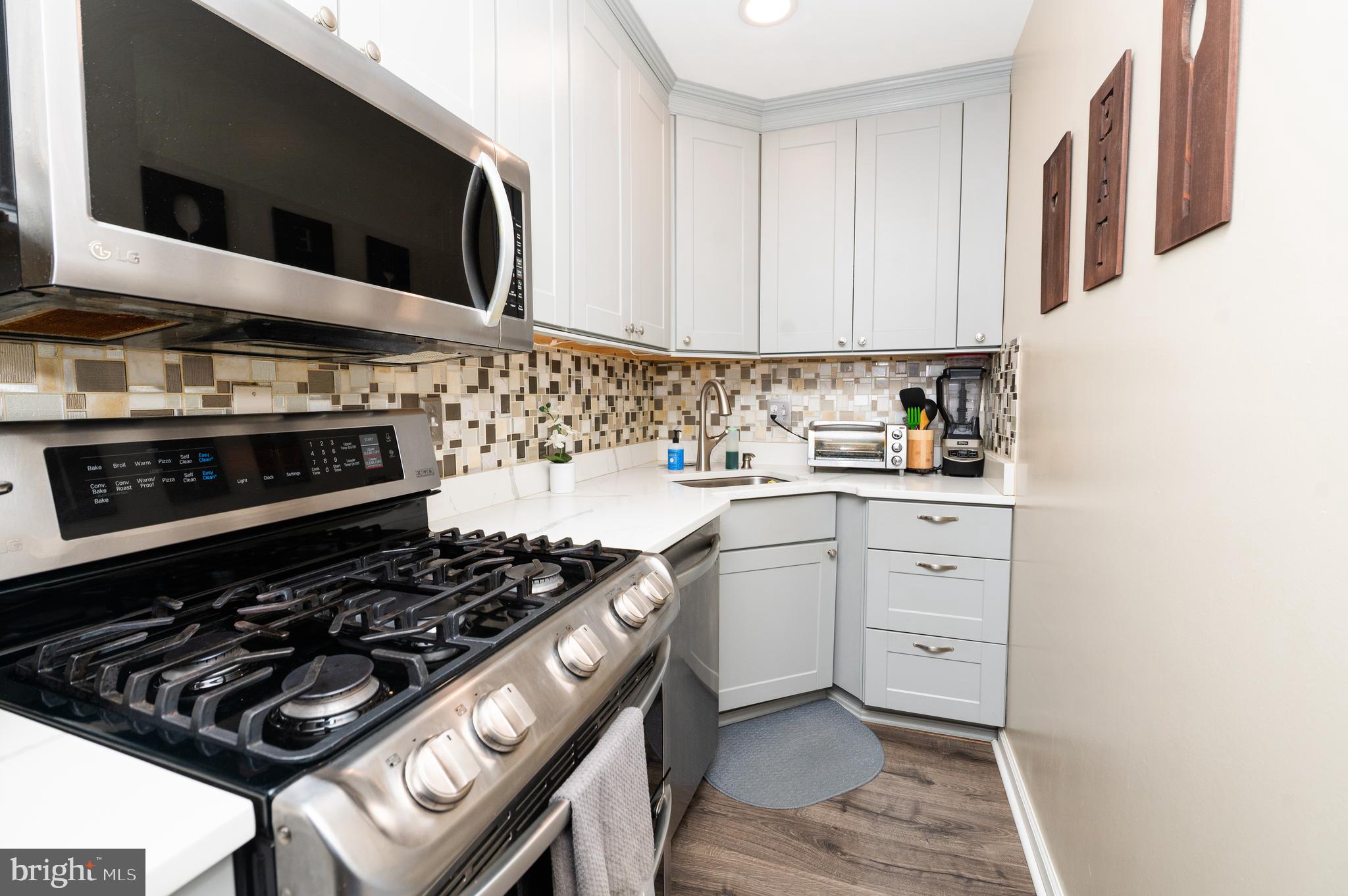 PARK TERRACE - Residential Lease