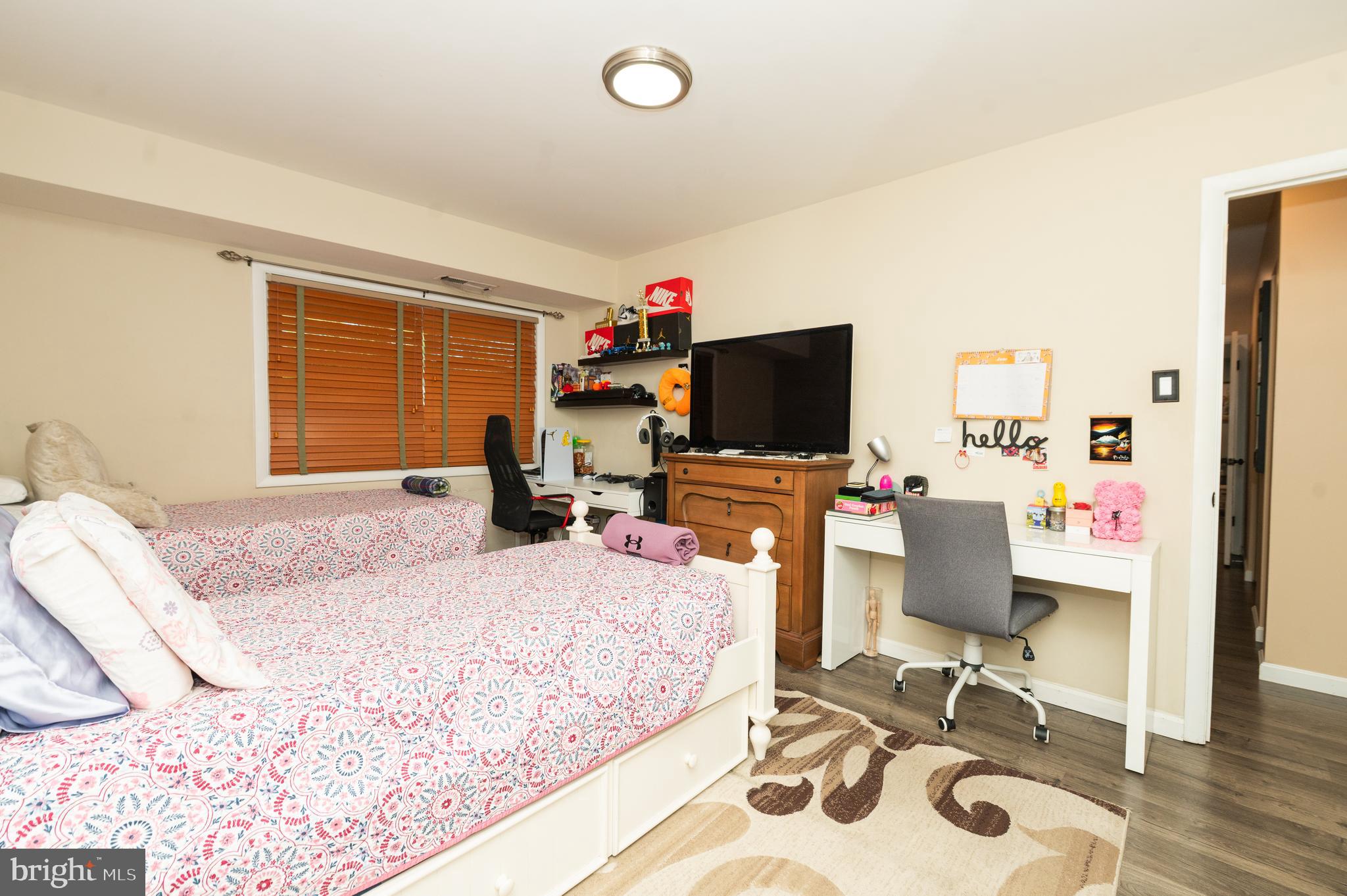 PARK TERRACE - Residential Lease