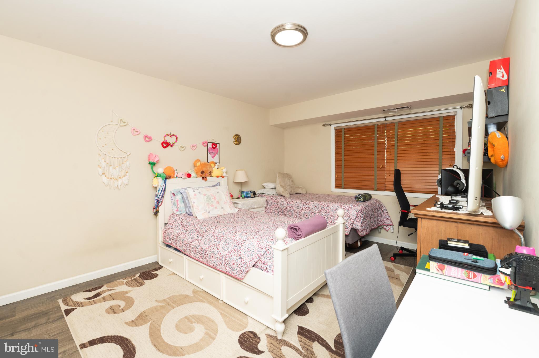 PARK TERRACE - Residential Lease