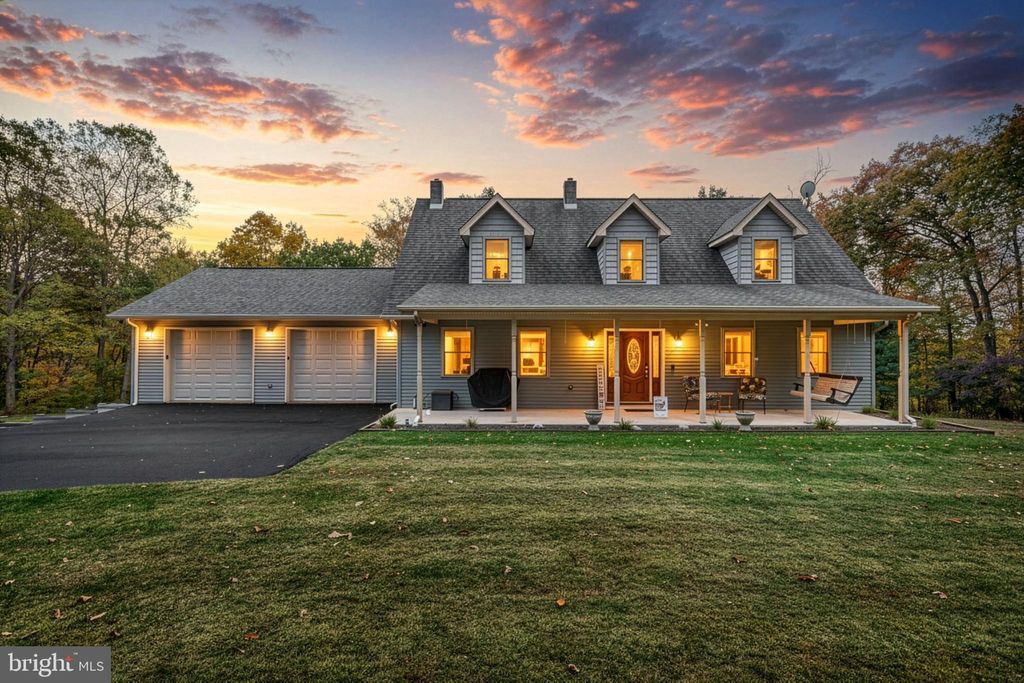 Photo of 90 Buck Road, DOVER, PA 17315 (MLS # PAYK2092790)