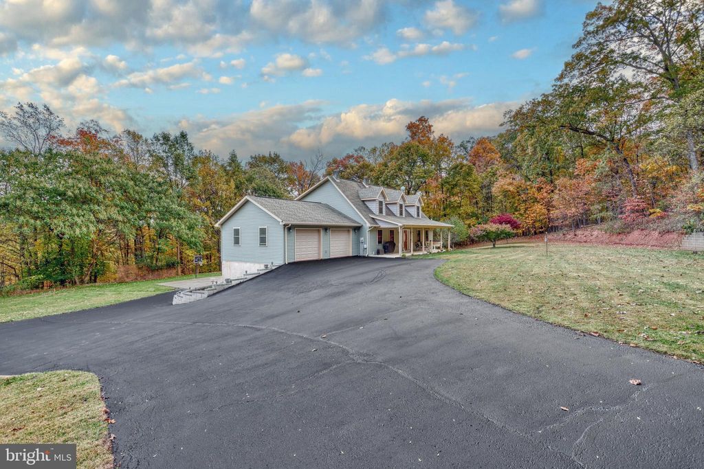 Photo of 90 Buck Road, DOVER, PA 17315 (MLS # PAYK2092790)