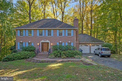 Photo of 3806 Haynsworth Place, FAIRFAX, VA 22031 (MLS # VAFC2009190)