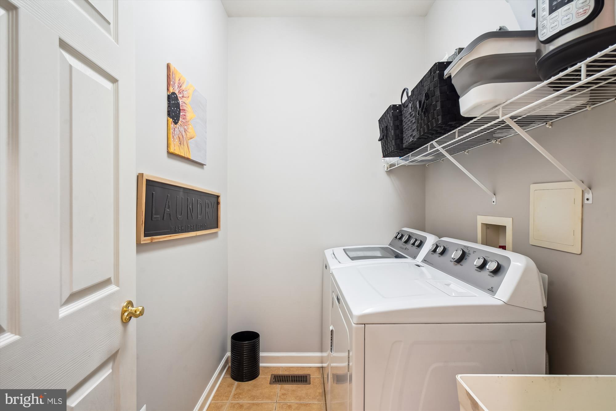 ELMWOOD FARM - Residential