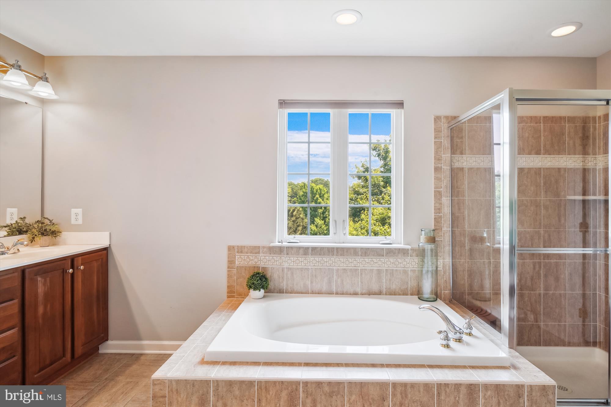 ELMWOOD FARM - Residential