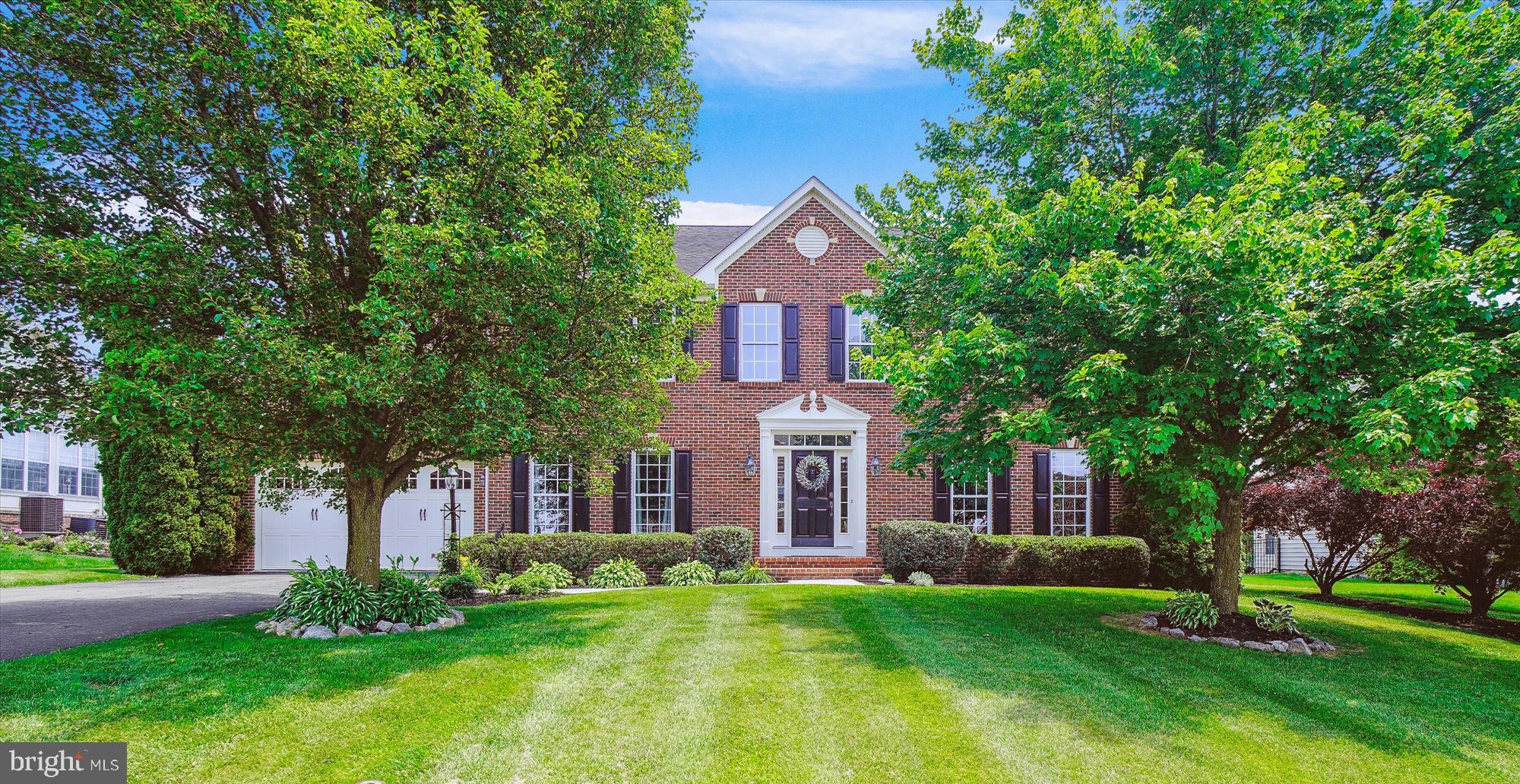 ELMWOOD FARM - Residential
