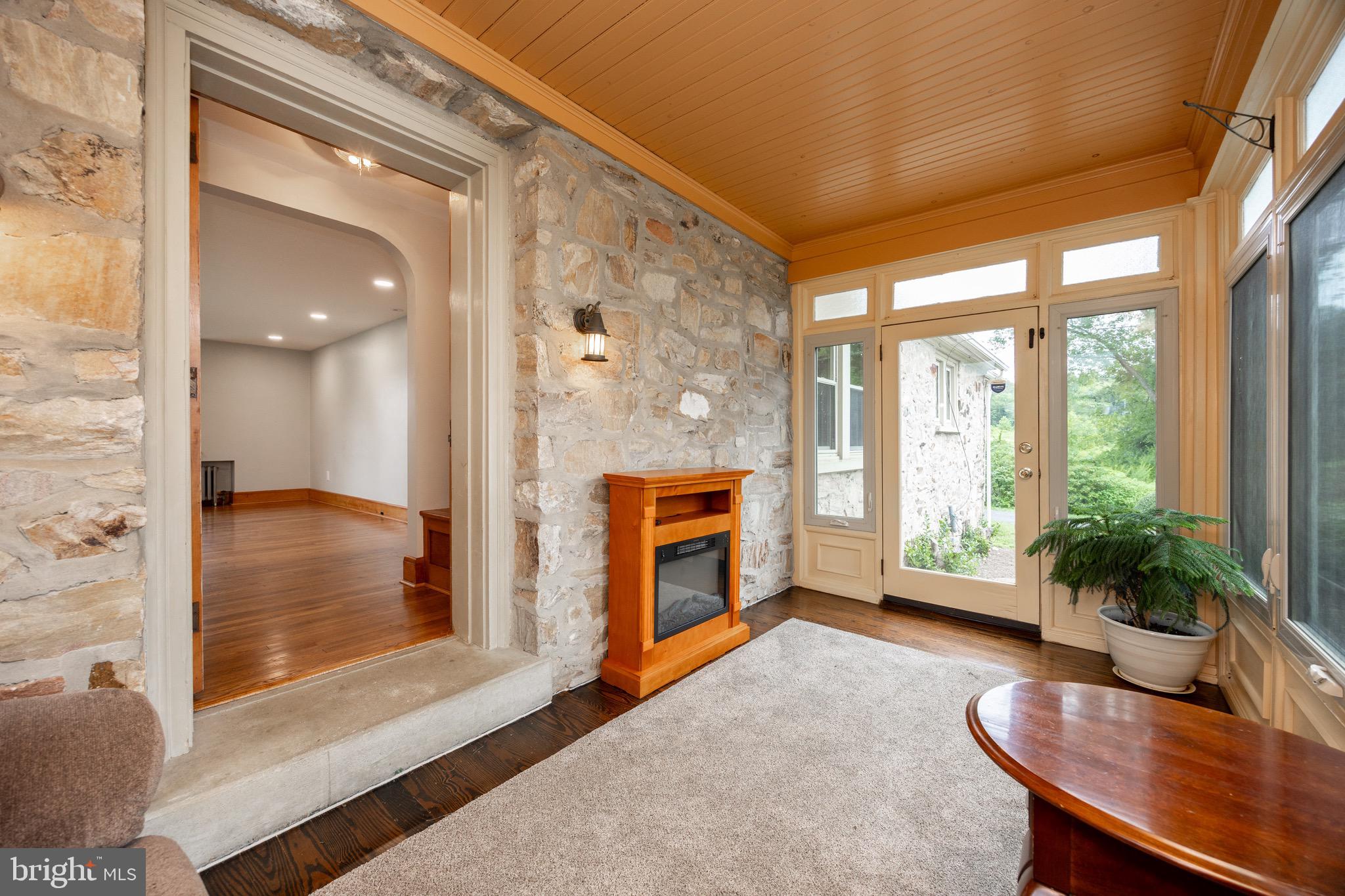 307 E STREET ROAD