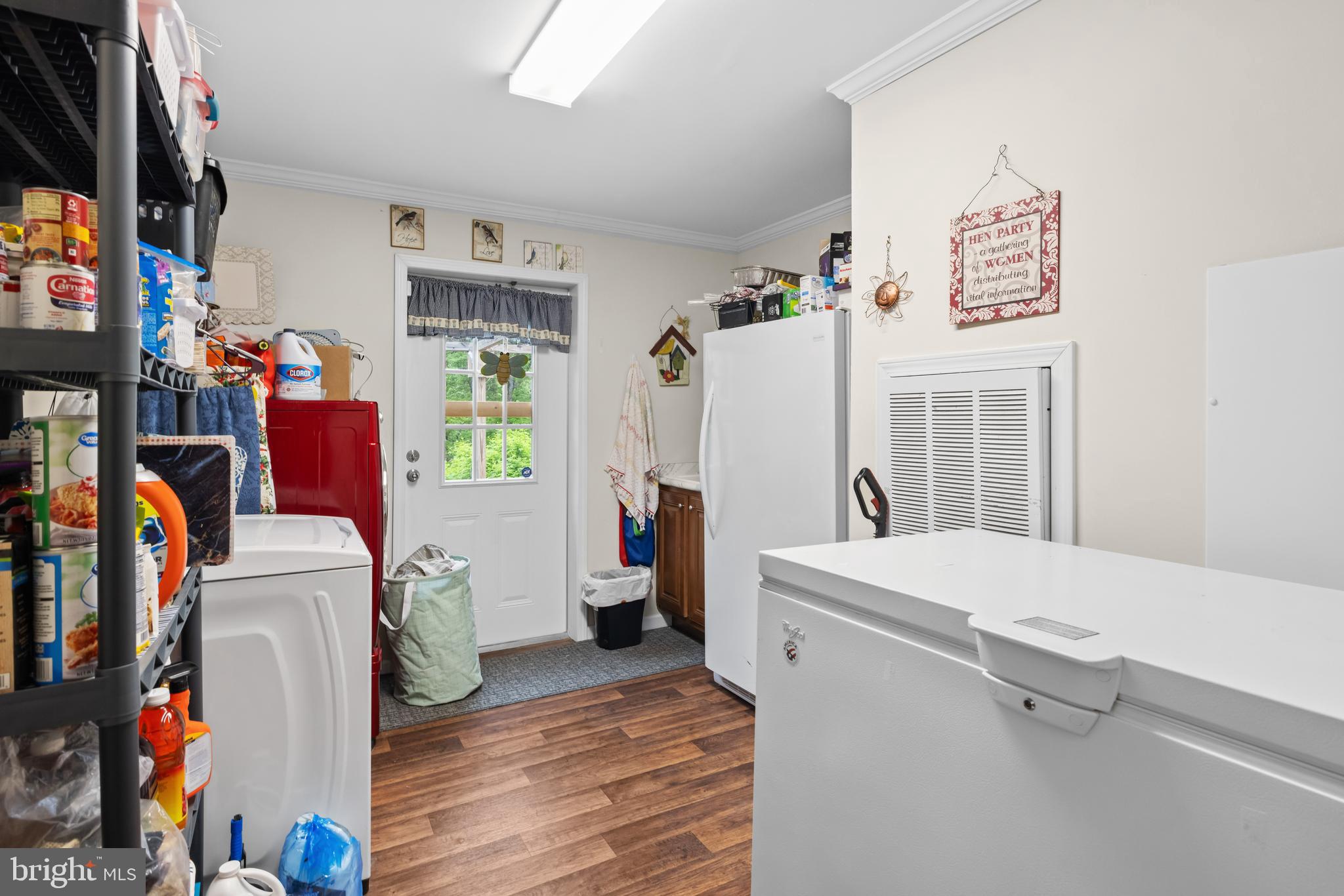 SHERMAN ESTATES - Residential